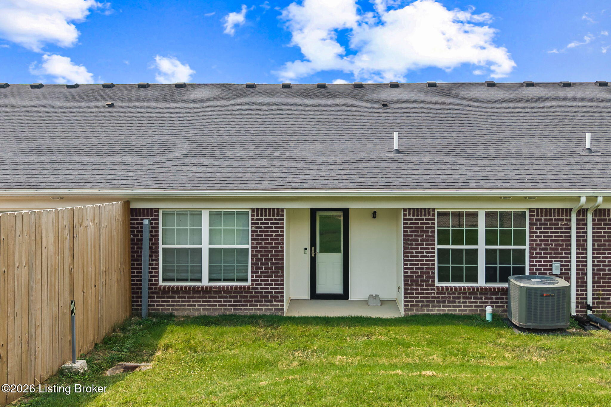 6705 Eagle Wood Dr Property Photo 7