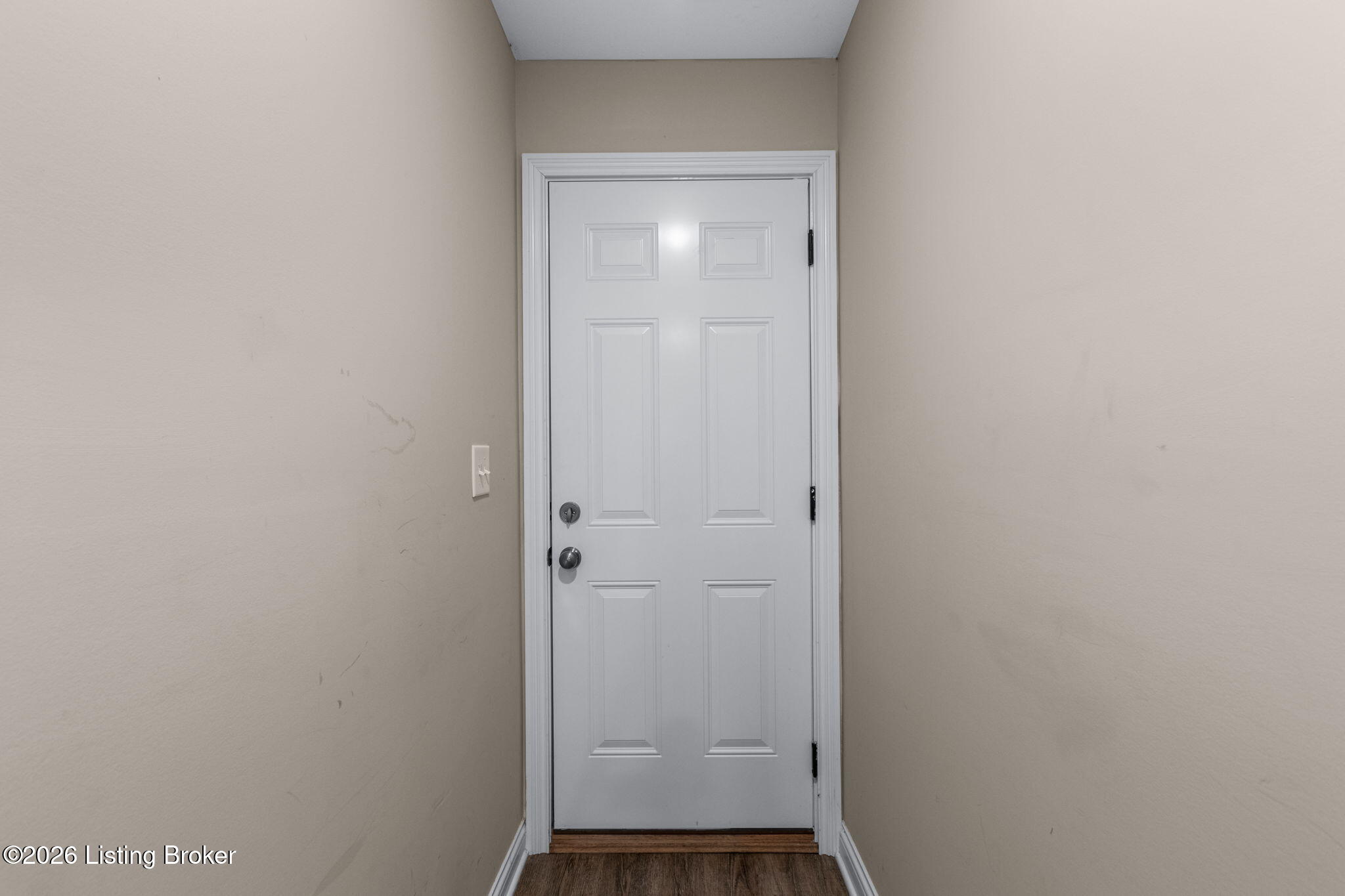 6705 Eagle Wood Dr Property Photo 8