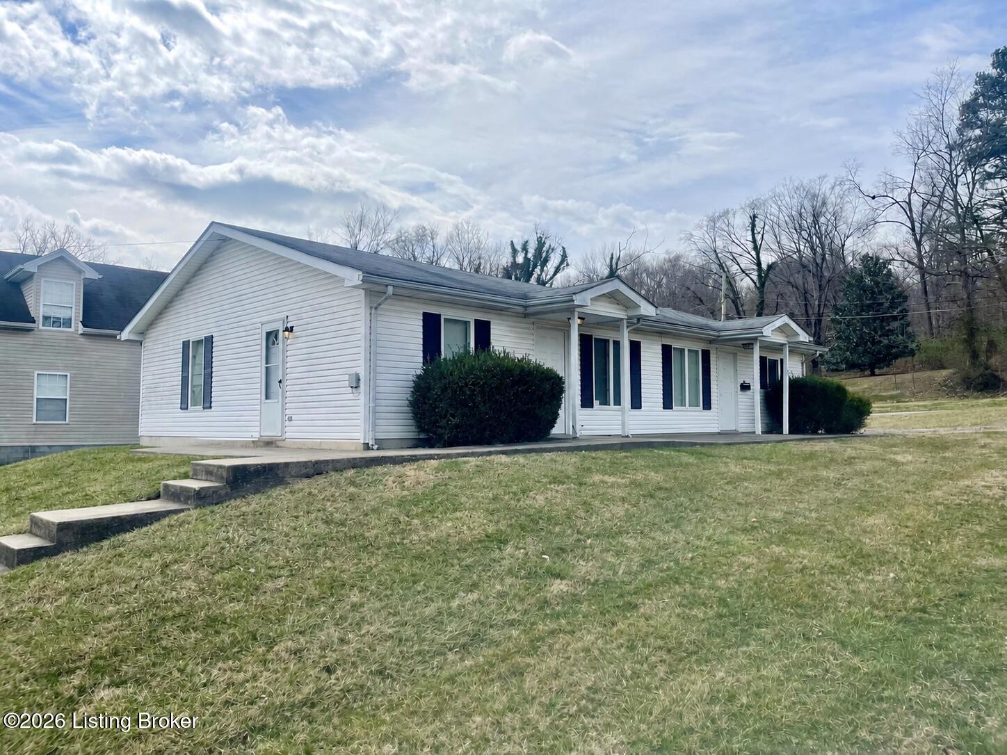 821 Commerce St Property Photo 1