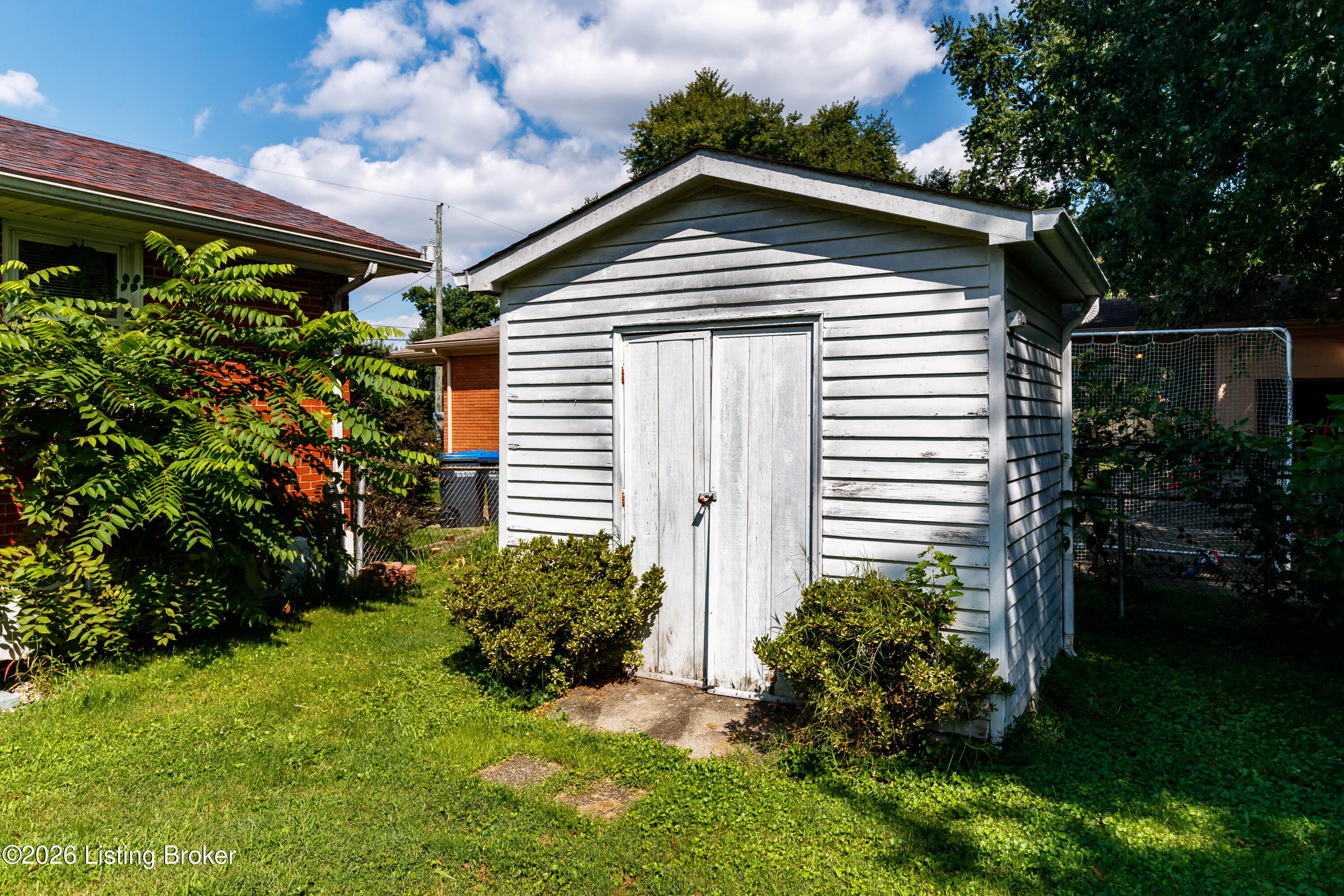 6326 Krause Ave Property Photo 4