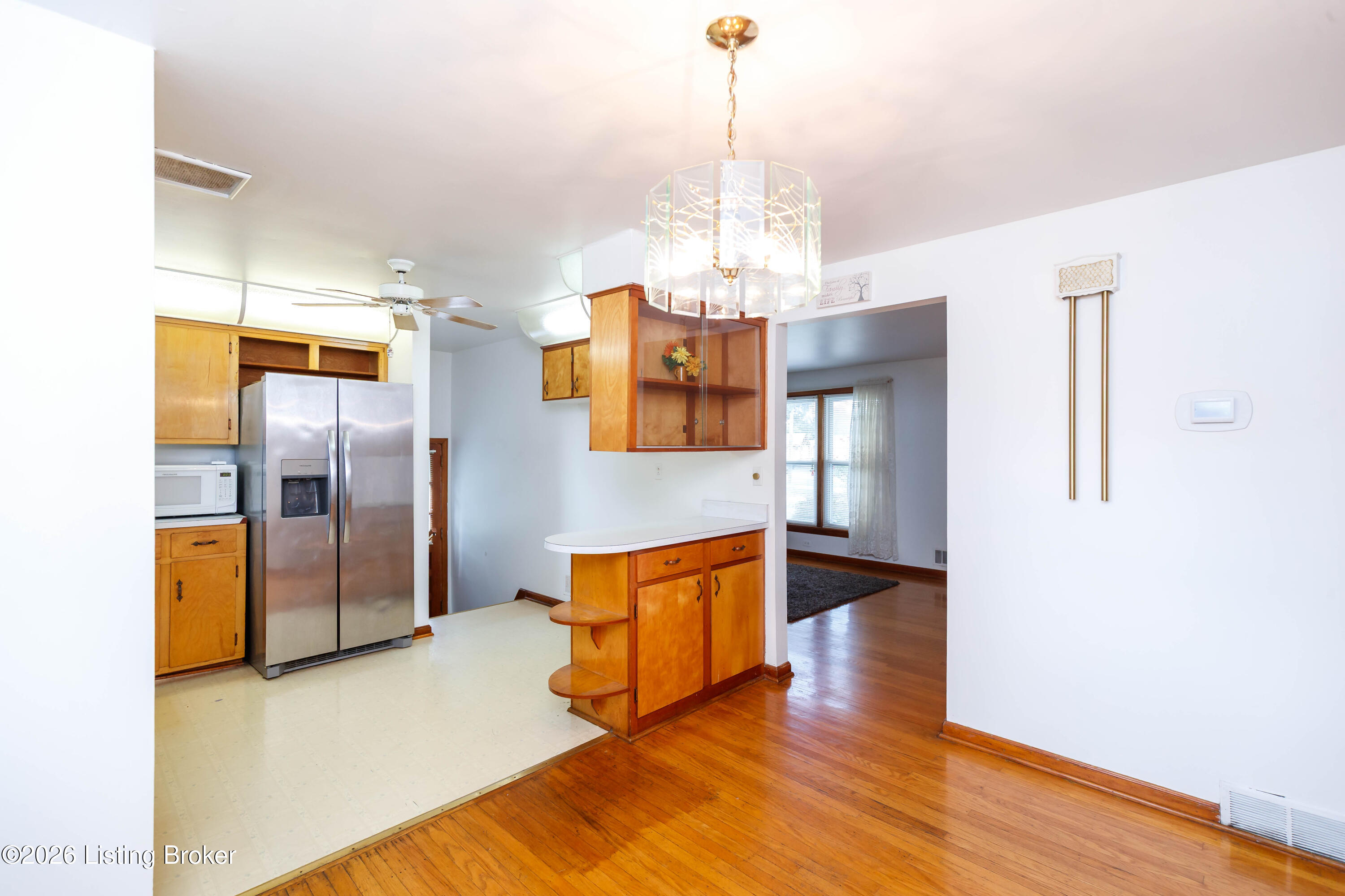 6326 Krause Ave Property Photo 11