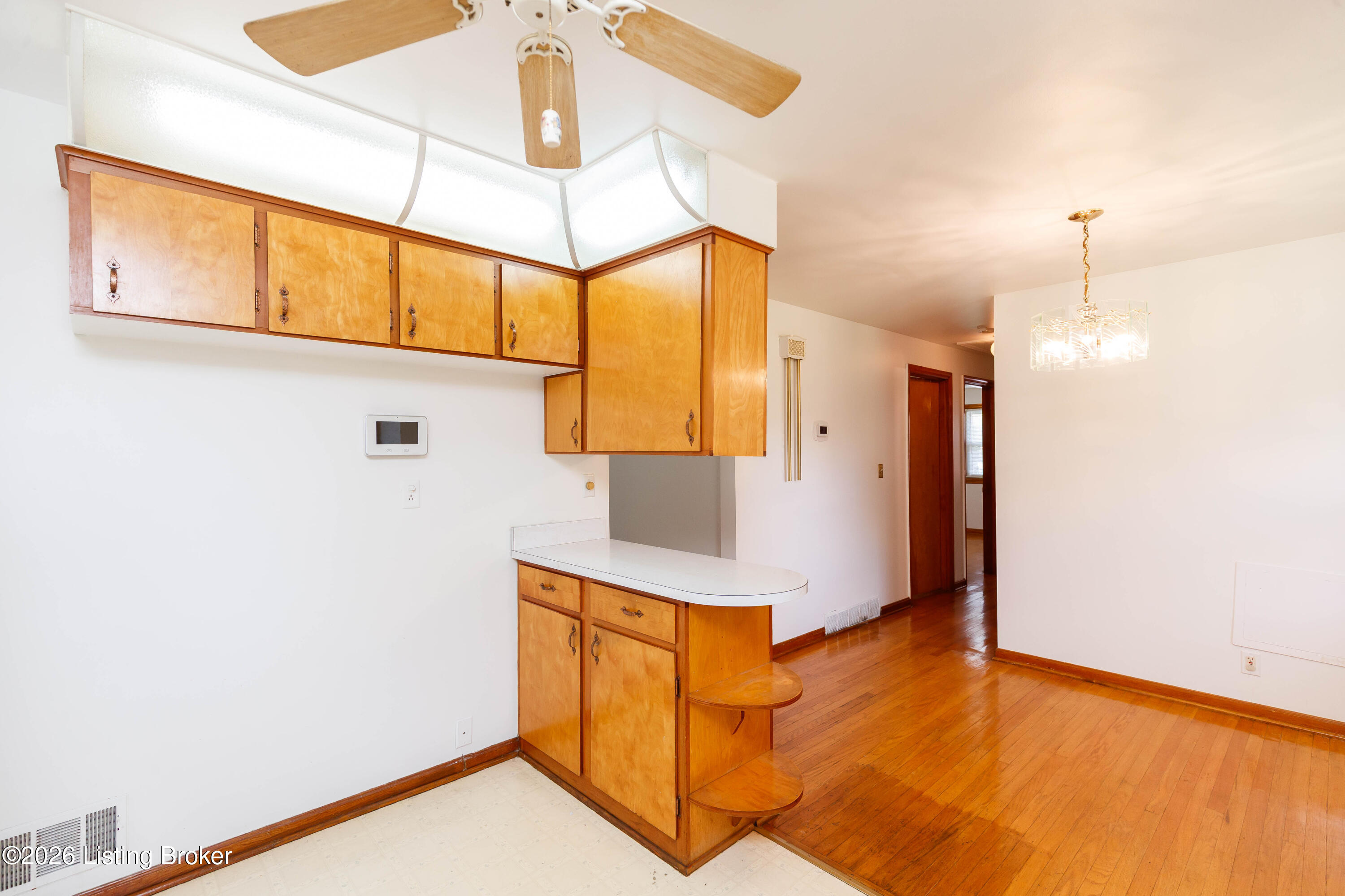 6326 Krause Ave Property Photo 12