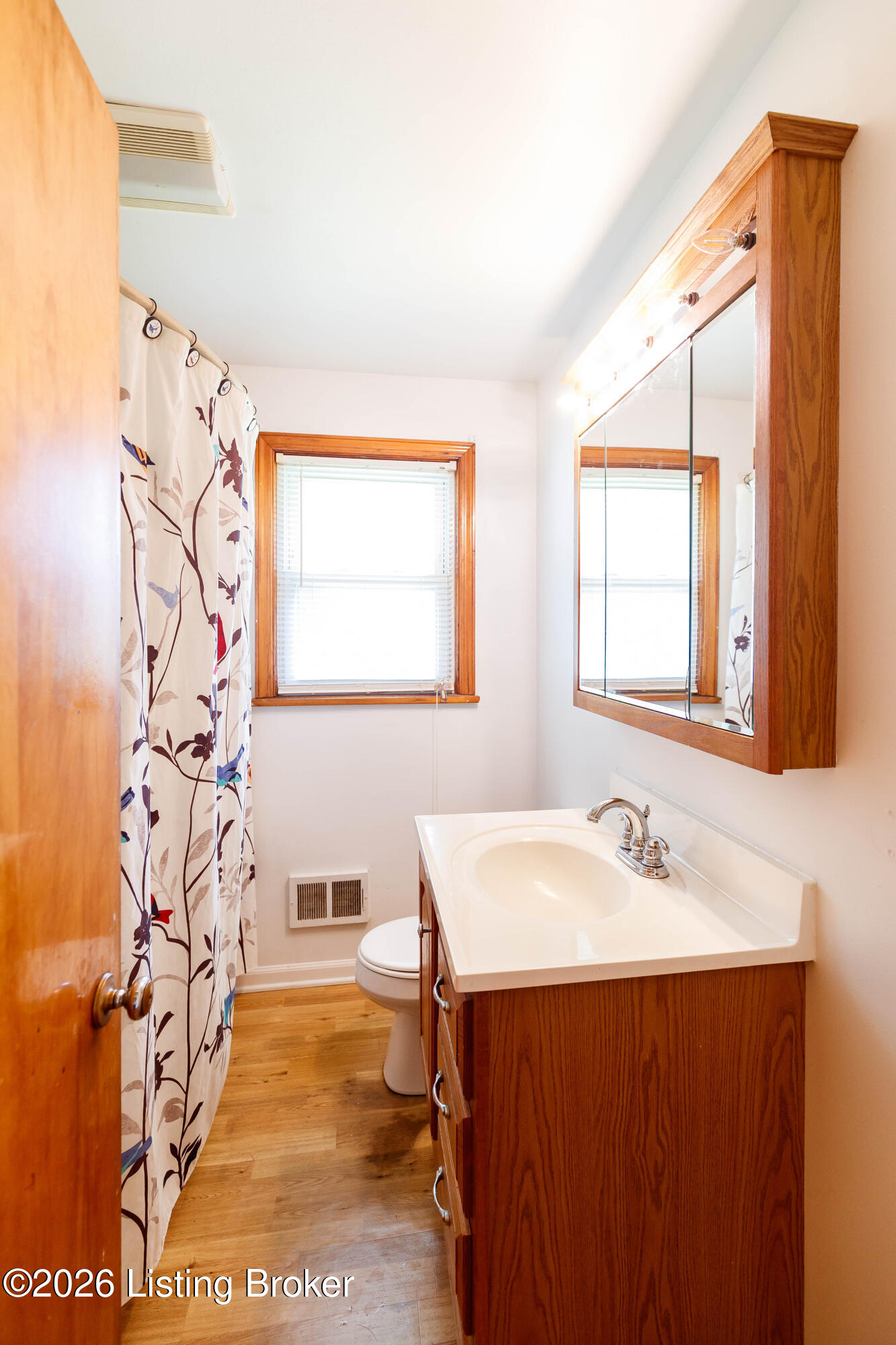 6326 Krause Ave Property Photo 16