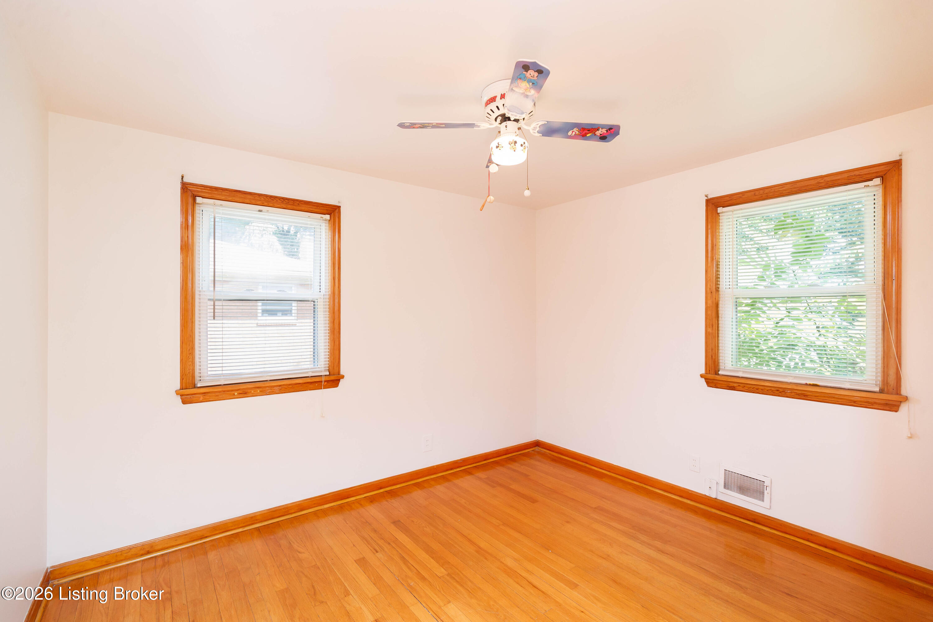 6326 Krause Ave Property Photo 18