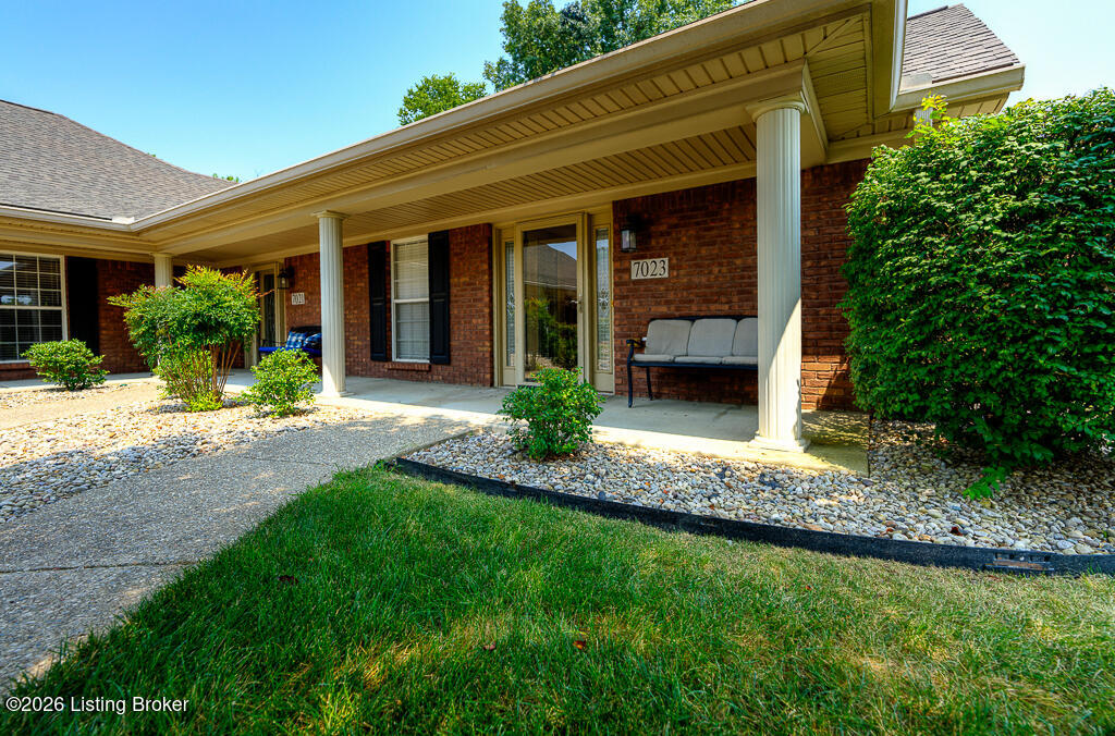 7023 Adeno Way Property Photo 2