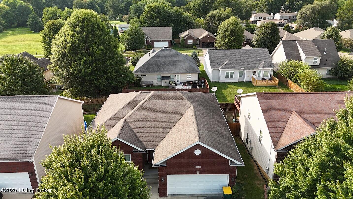 12307 Amber Woods Ct Property Photo 6