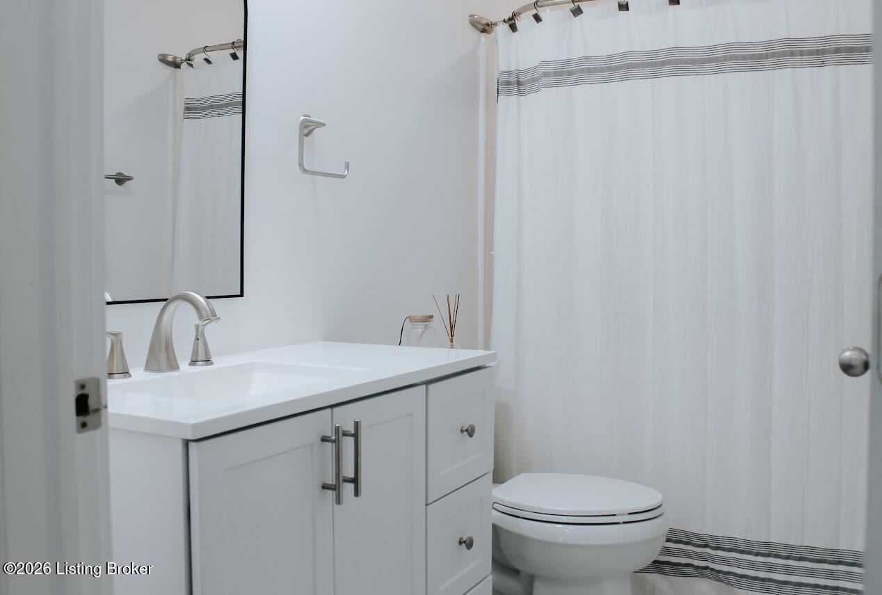 12307 Amber Woods Ct Property Photo 44