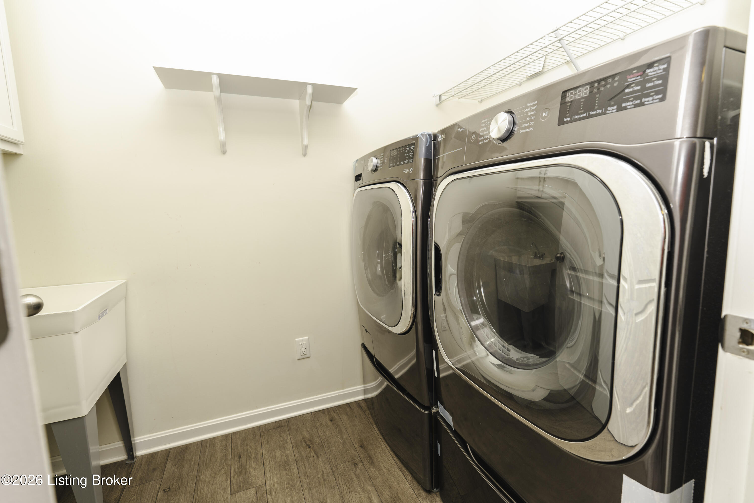 11705 Beacon Ct Property Photo 13