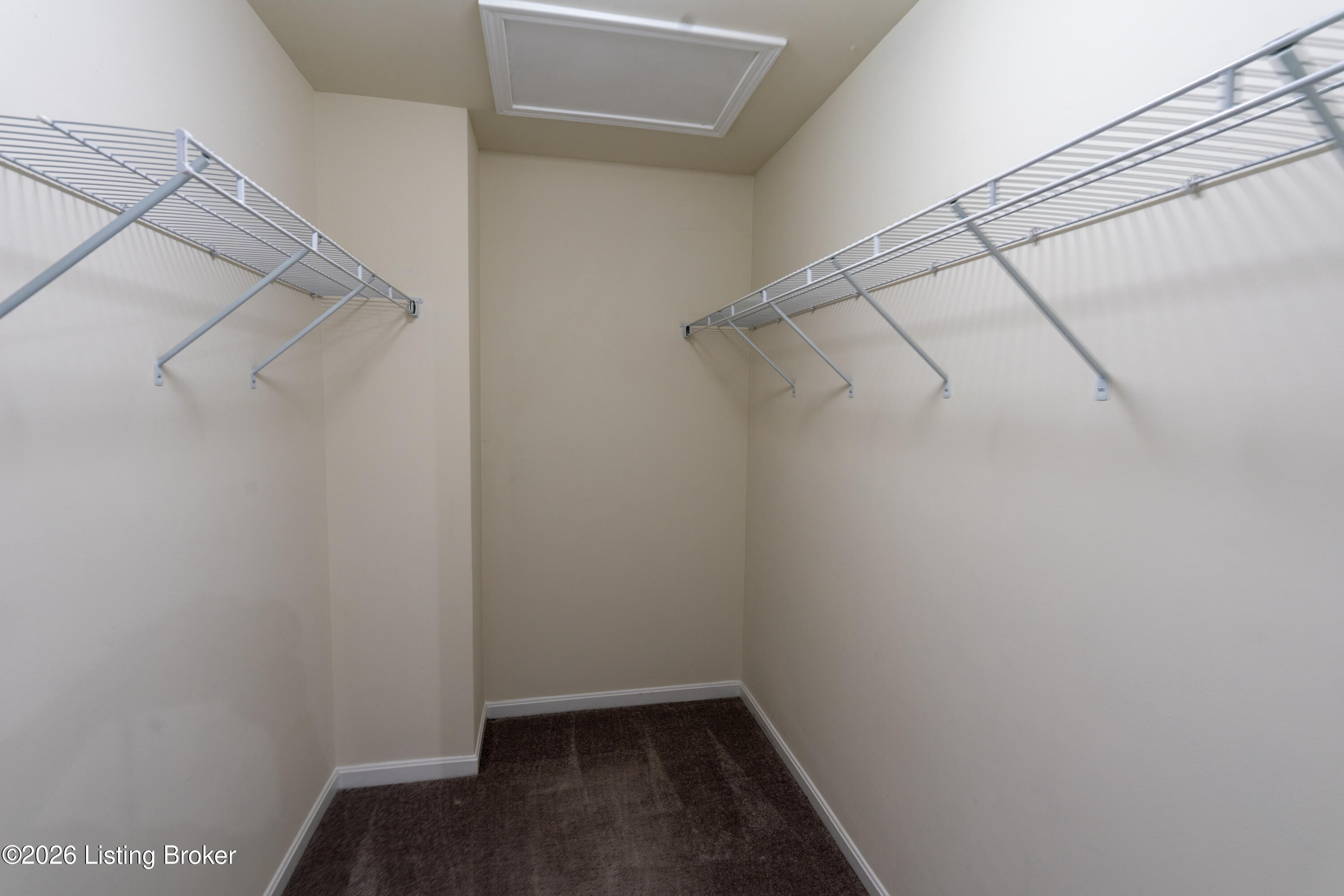 11705 Beacon Ct Property Photo 22