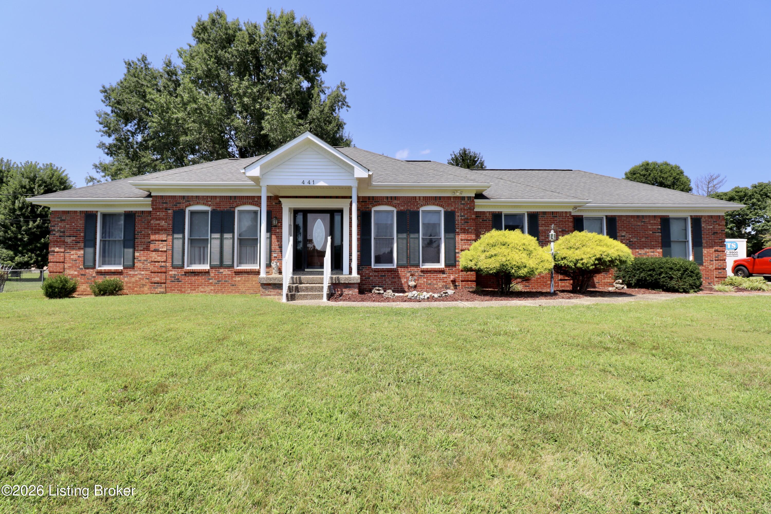 441 Colonial Dr Property Photo 1