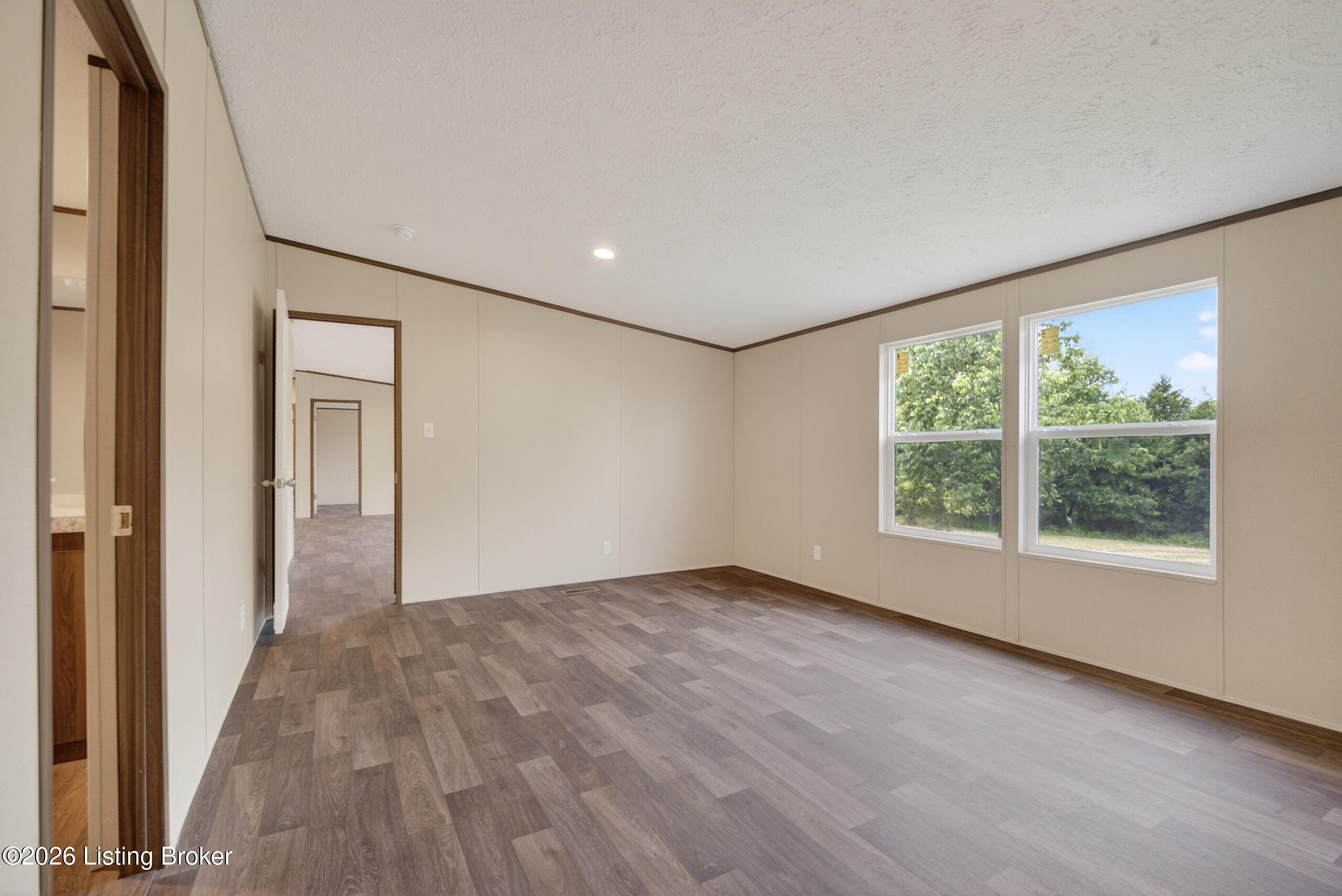 266 Cedar Rdg Ln Property Photo 9