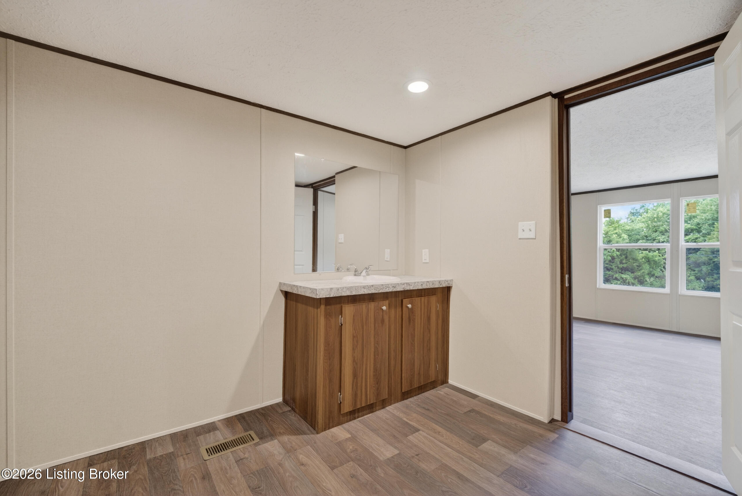 266 Cedar Rdg Ln Property Photo 12