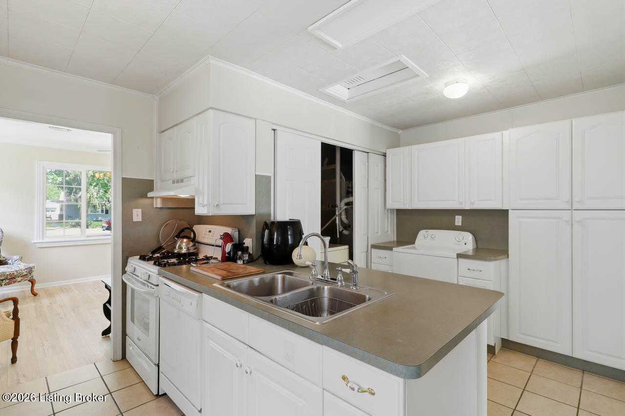 229 Flamingo Dr Property Photo 12