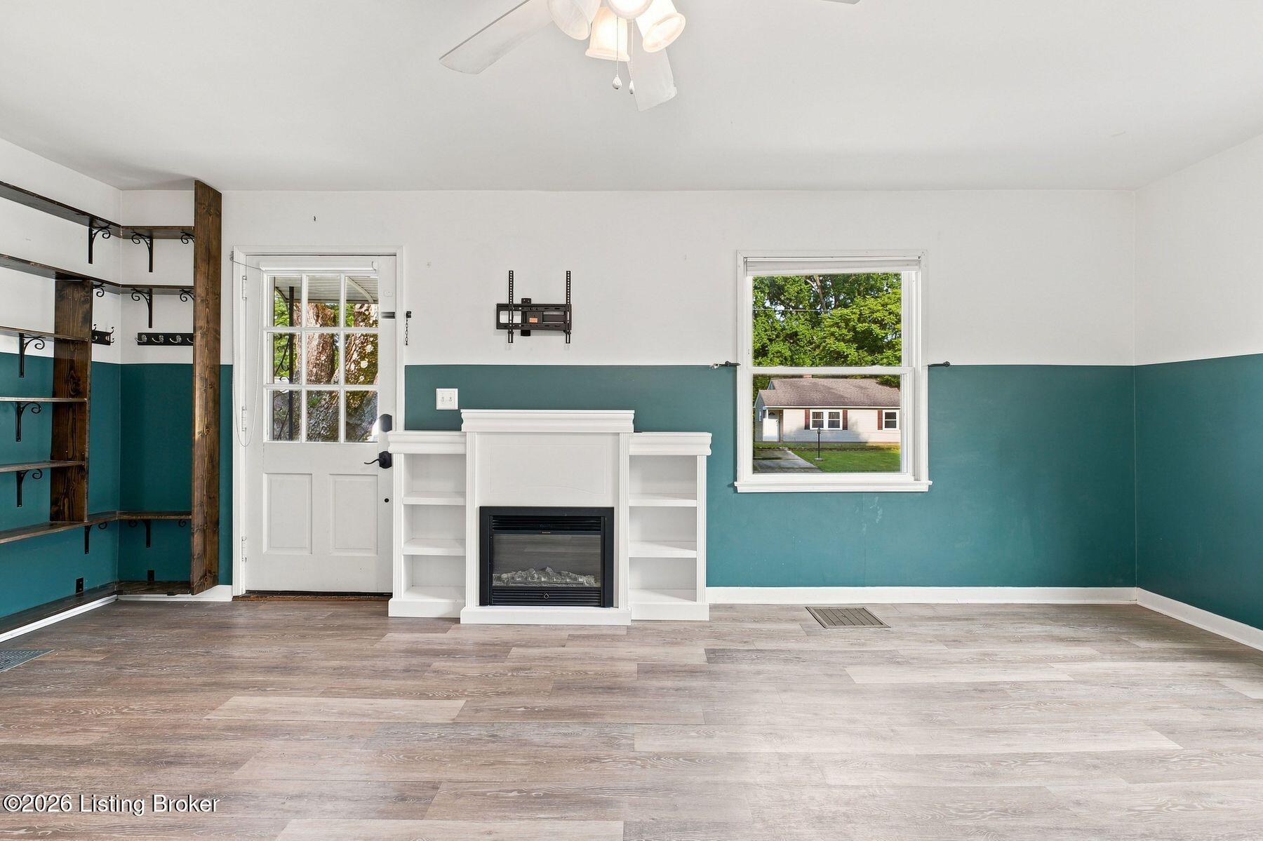 4721 Cliff Ave Property Photo 4