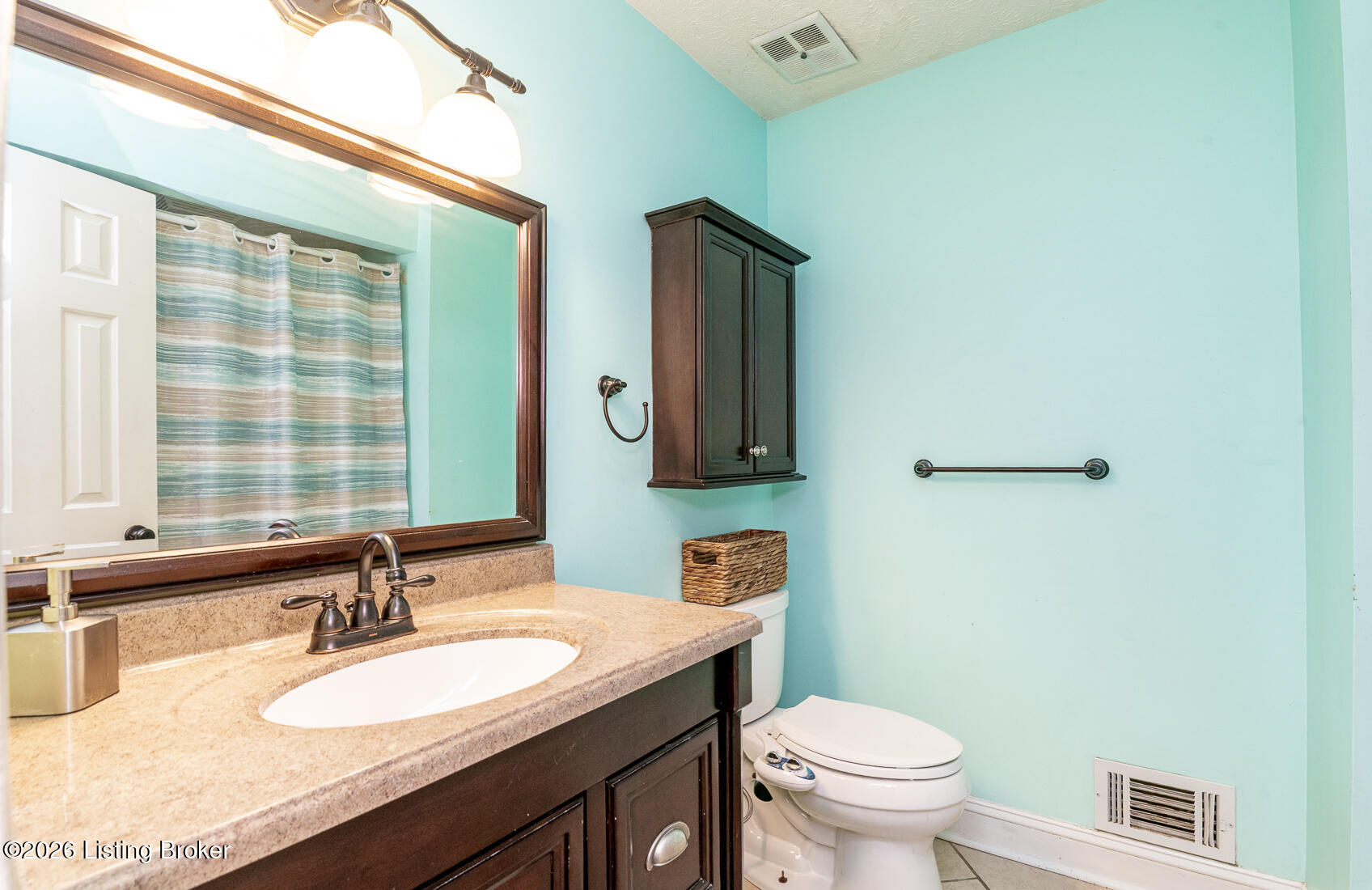 3604 Burkland Blvd Property Photo 37