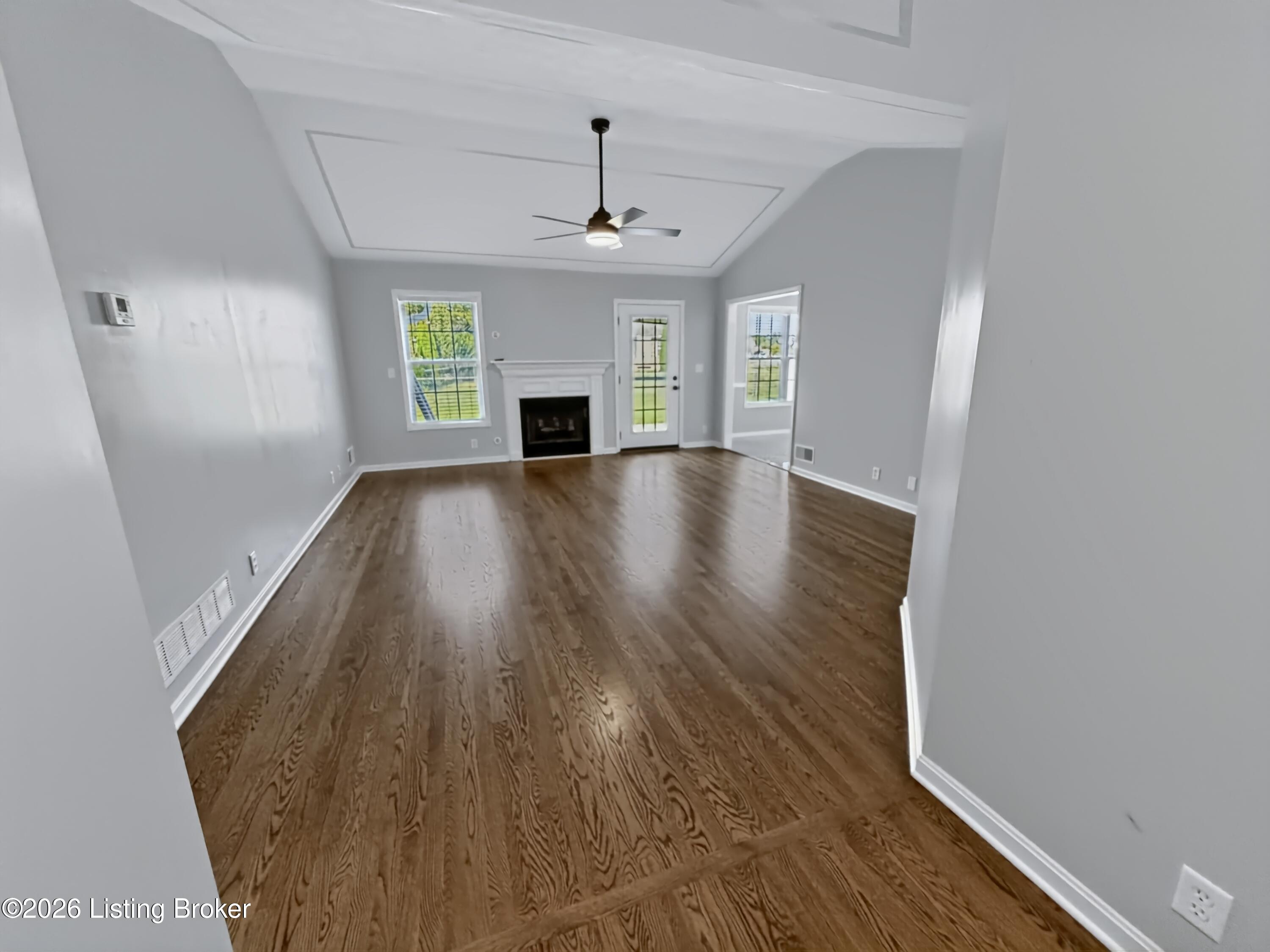 484 New Christman Ln Property Photo 7
