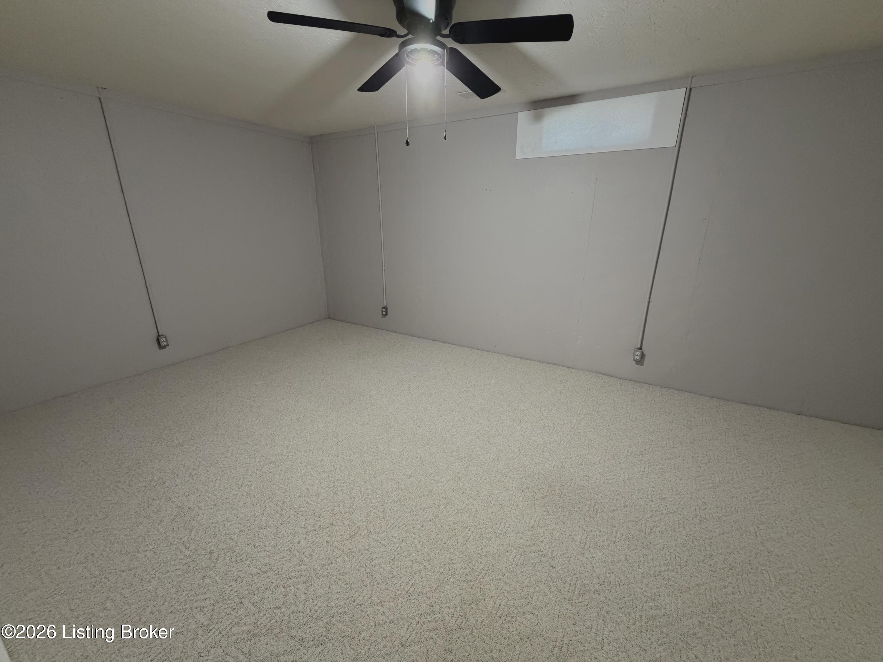 484 New Christman Ln Property Photo 39