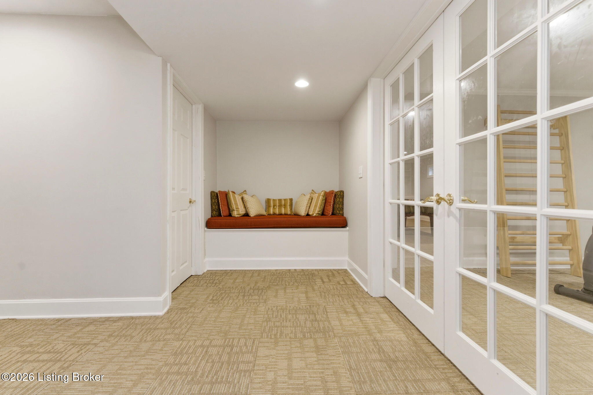 6524 Harrods View Cir Property Photo 54