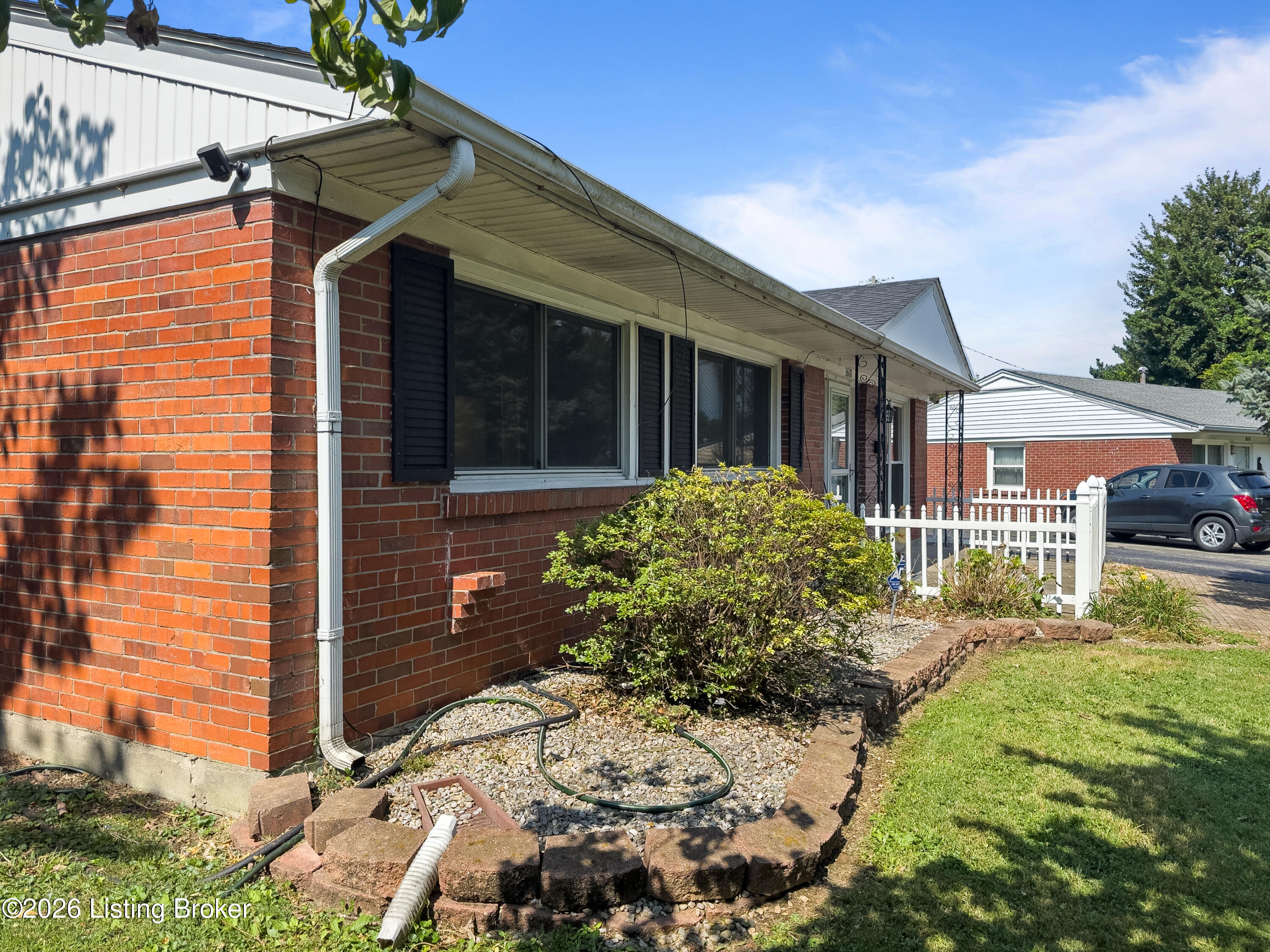 3618 Downing Way Property Photo 7