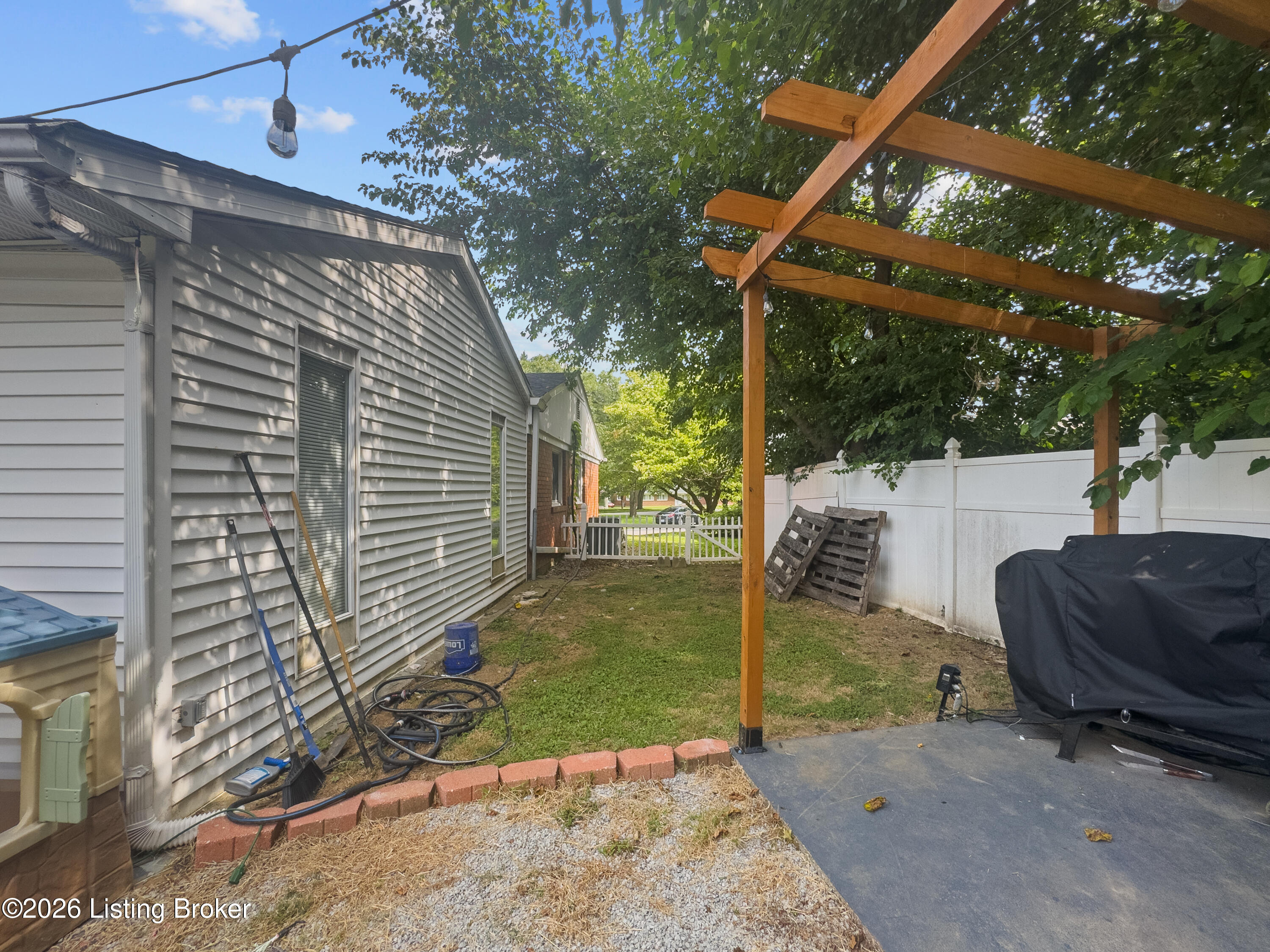 3618 Downing Way Property Photo 20