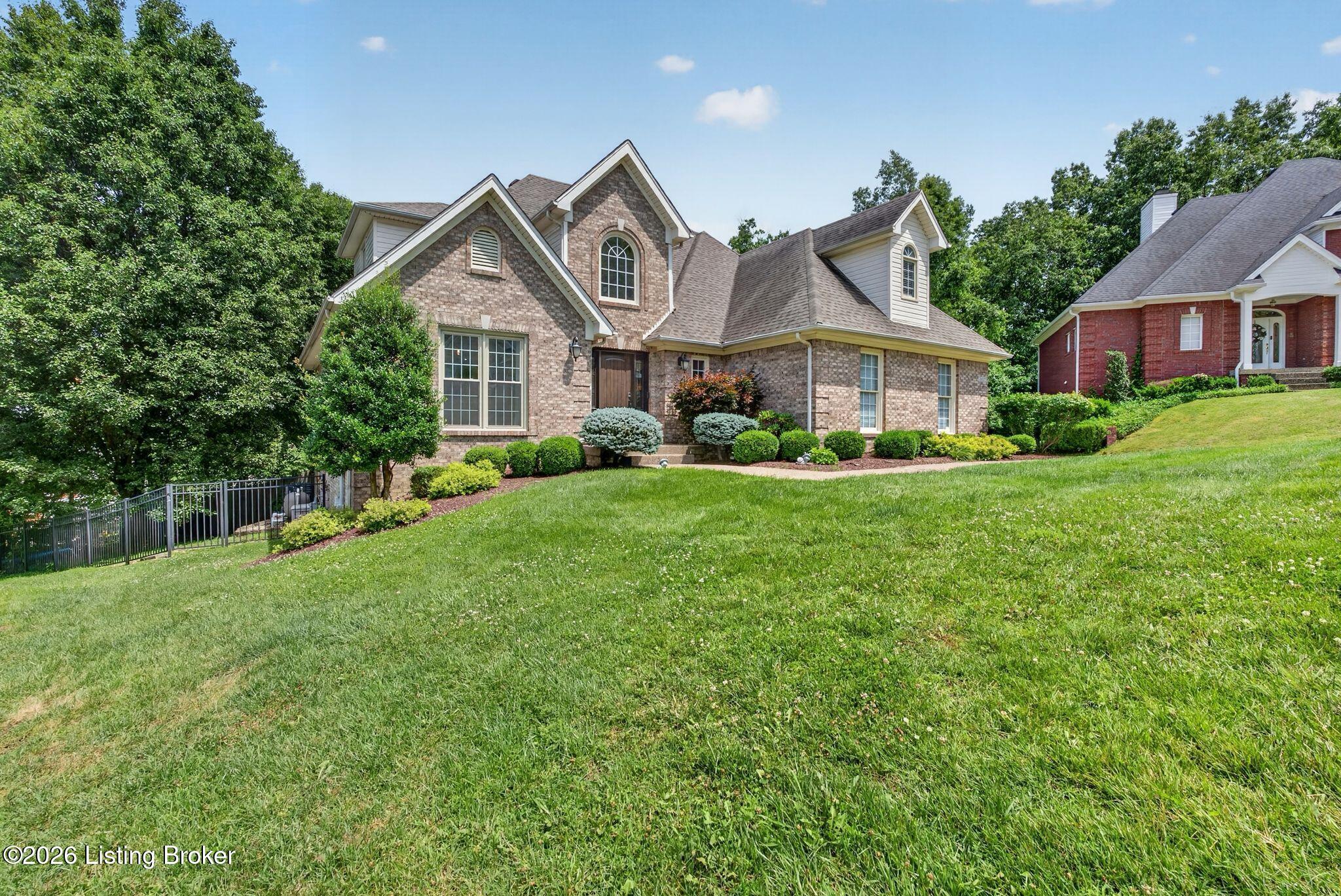 8807 Grand Ridge Ct Property Photo 3