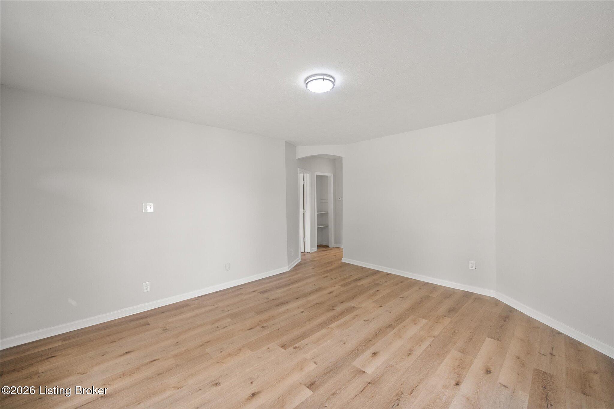 204 W Tenny Ave Property Photo 6
