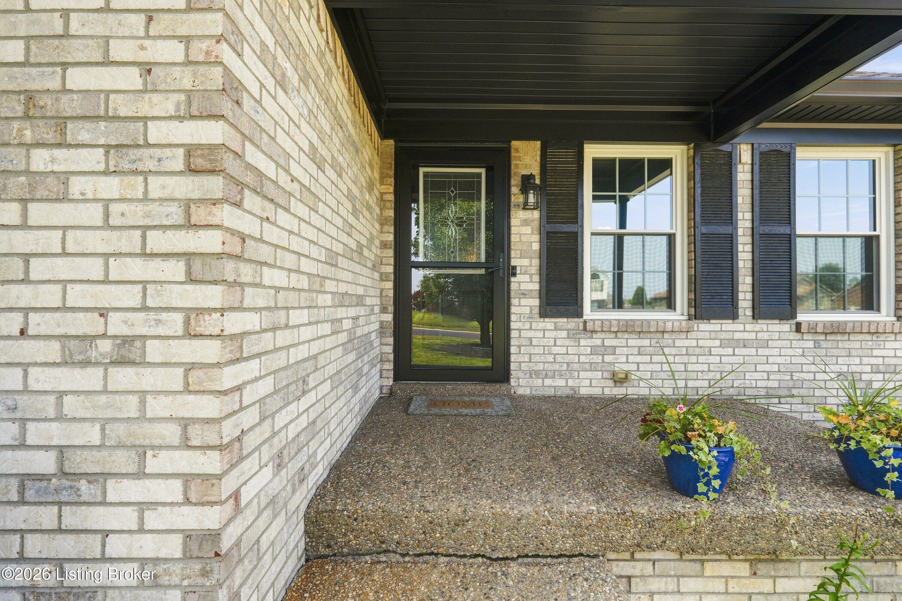 659 Justin Trail Property Photo 3