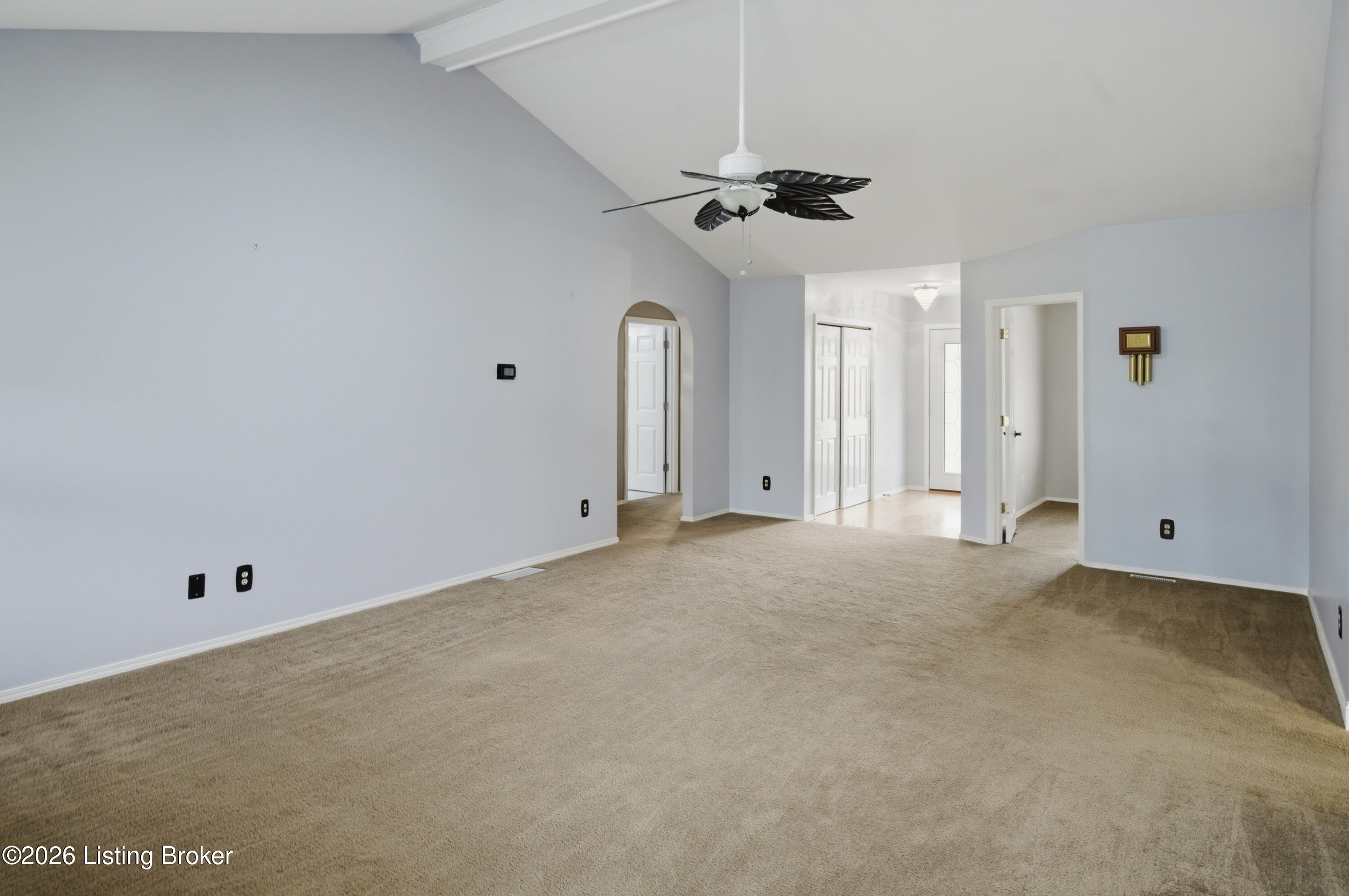250 Wicker Ln Property Photo 10