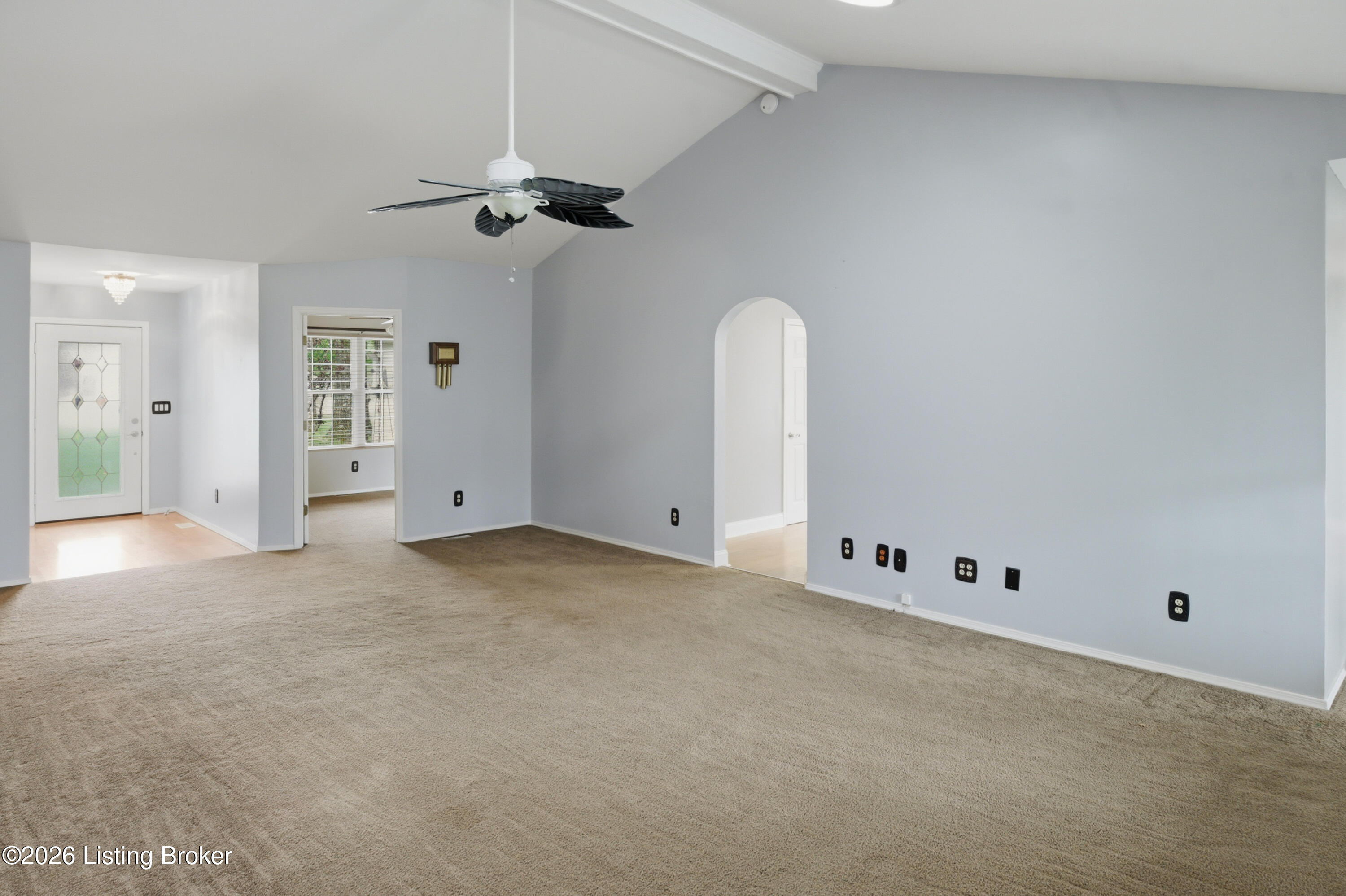 250 Wicker Ln Property Photo 11