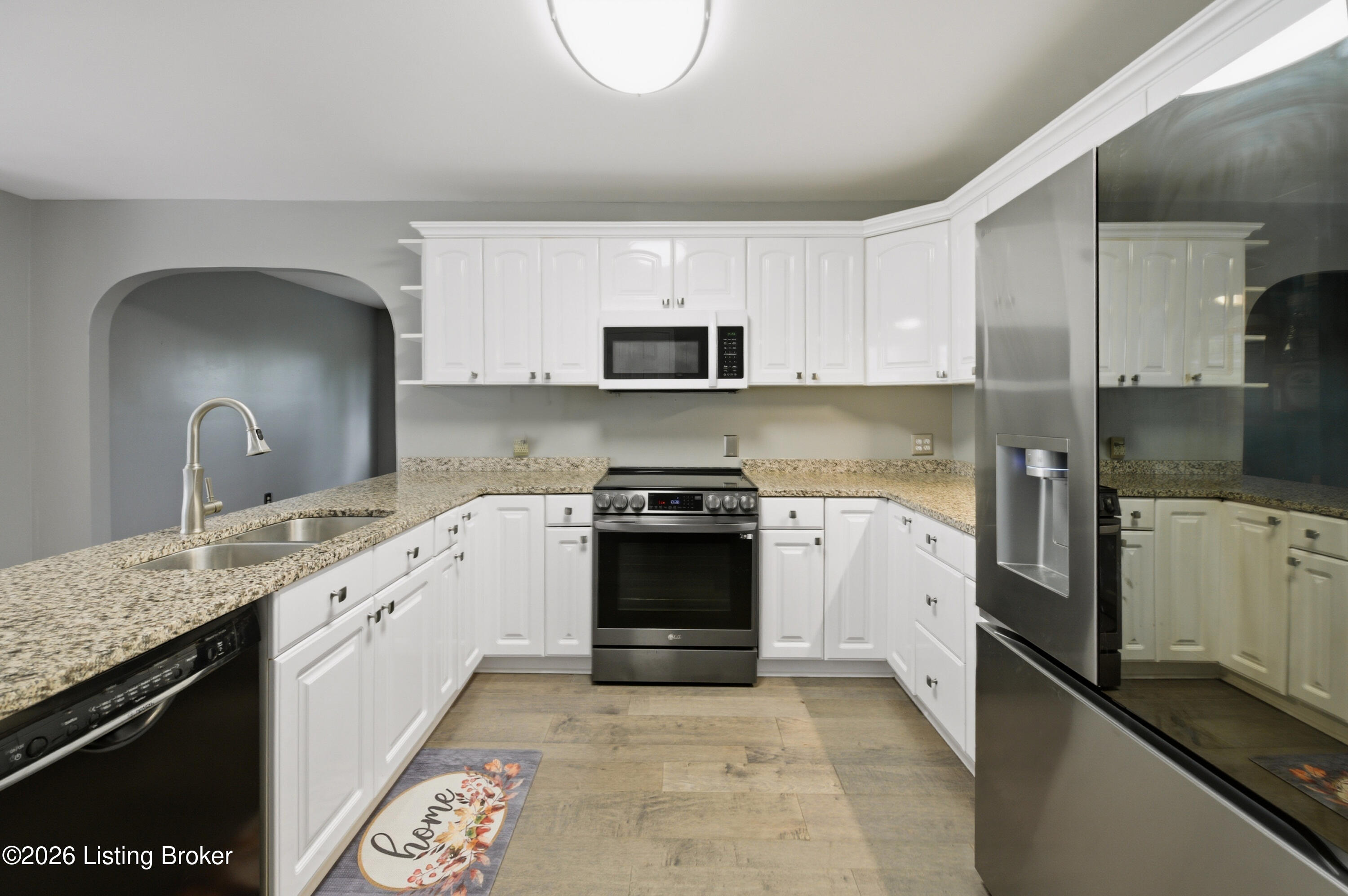 250 Wicker Ln Property Photo 13