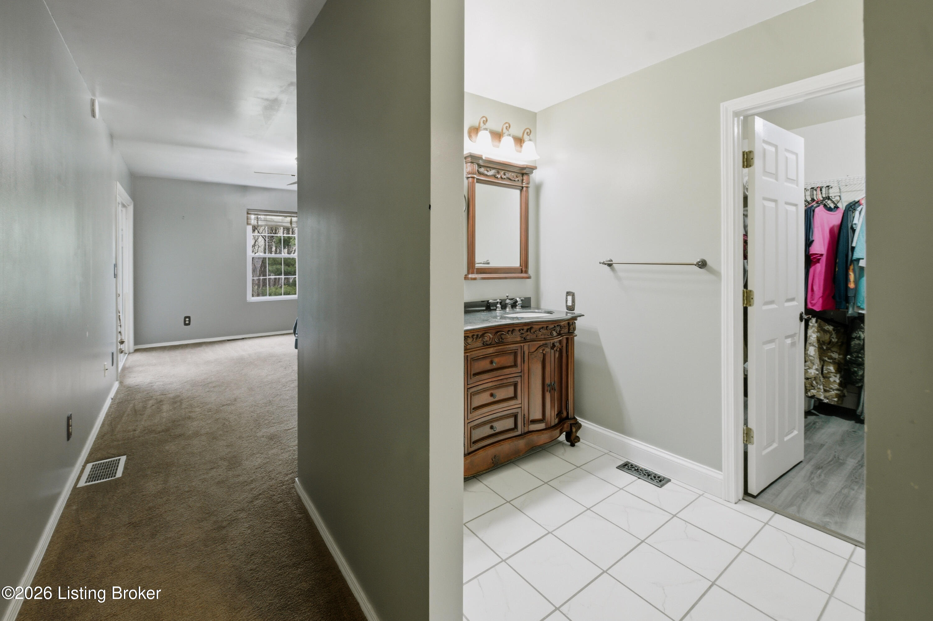 250 Wicker Ln Property Photo 25