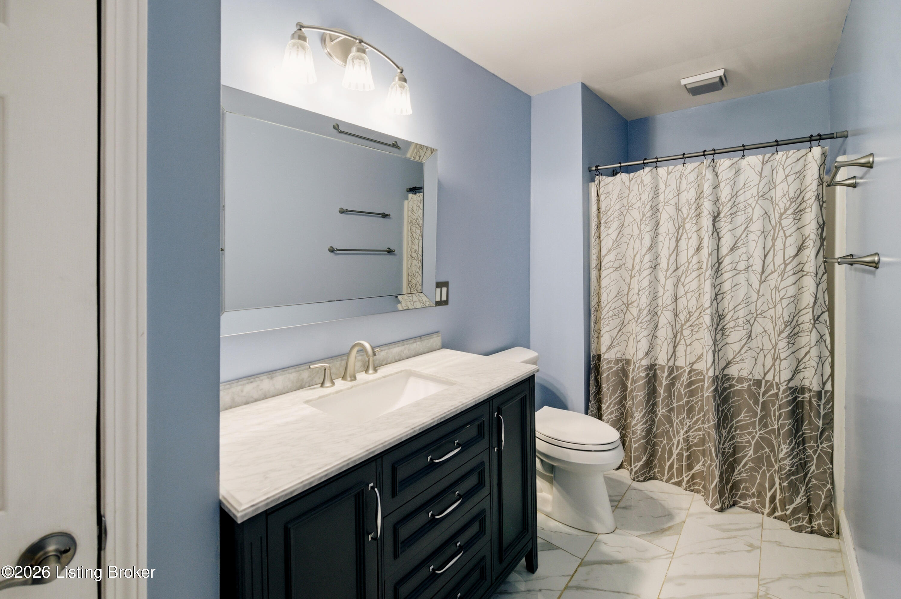 250 Wicker Ln Property Photo 31