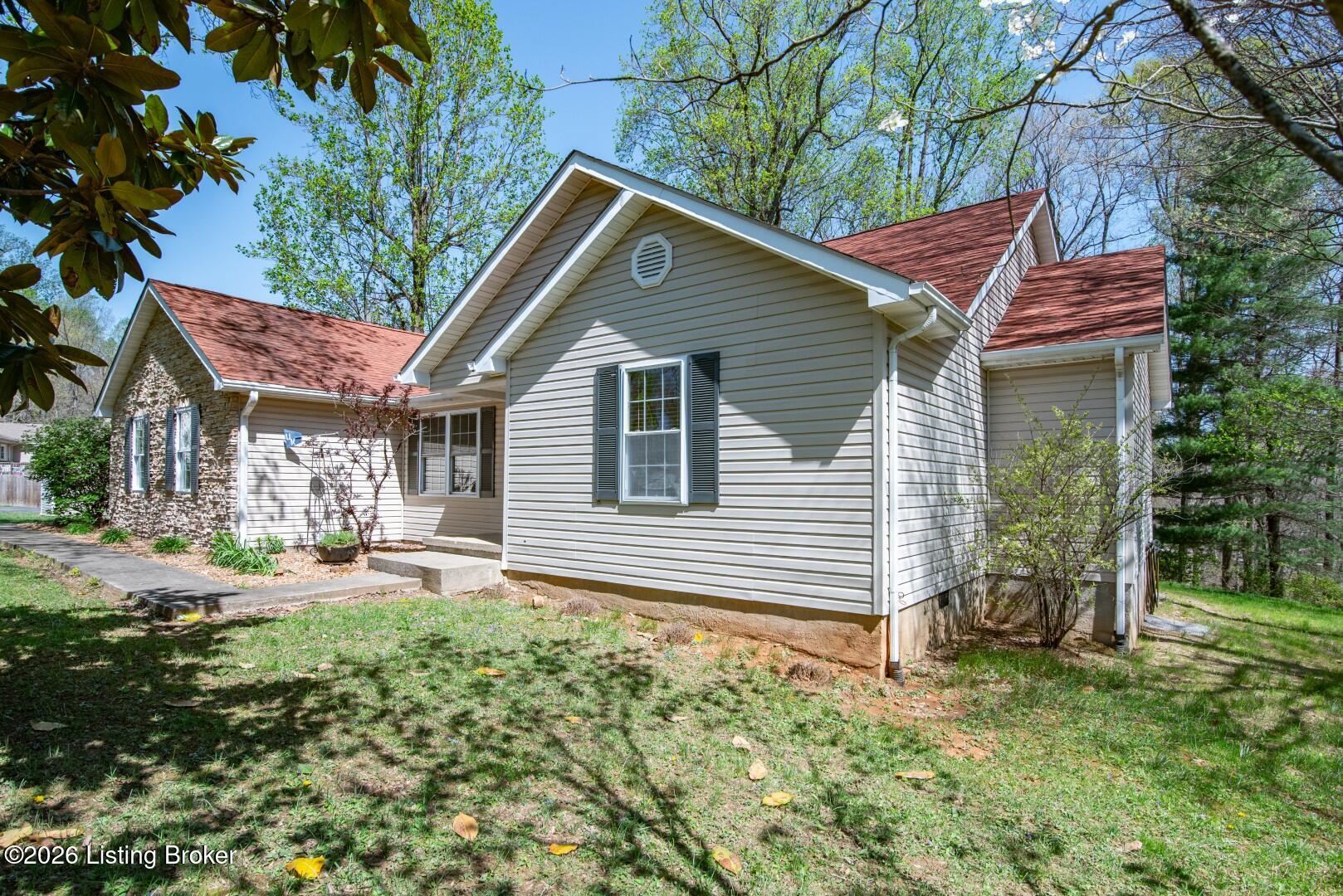 250 Wicker Ln Property Photo 46