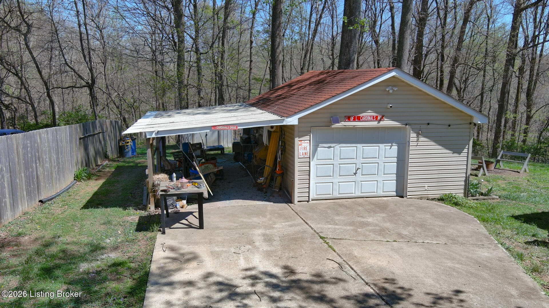 250 Wicker Ln Property Photo 54