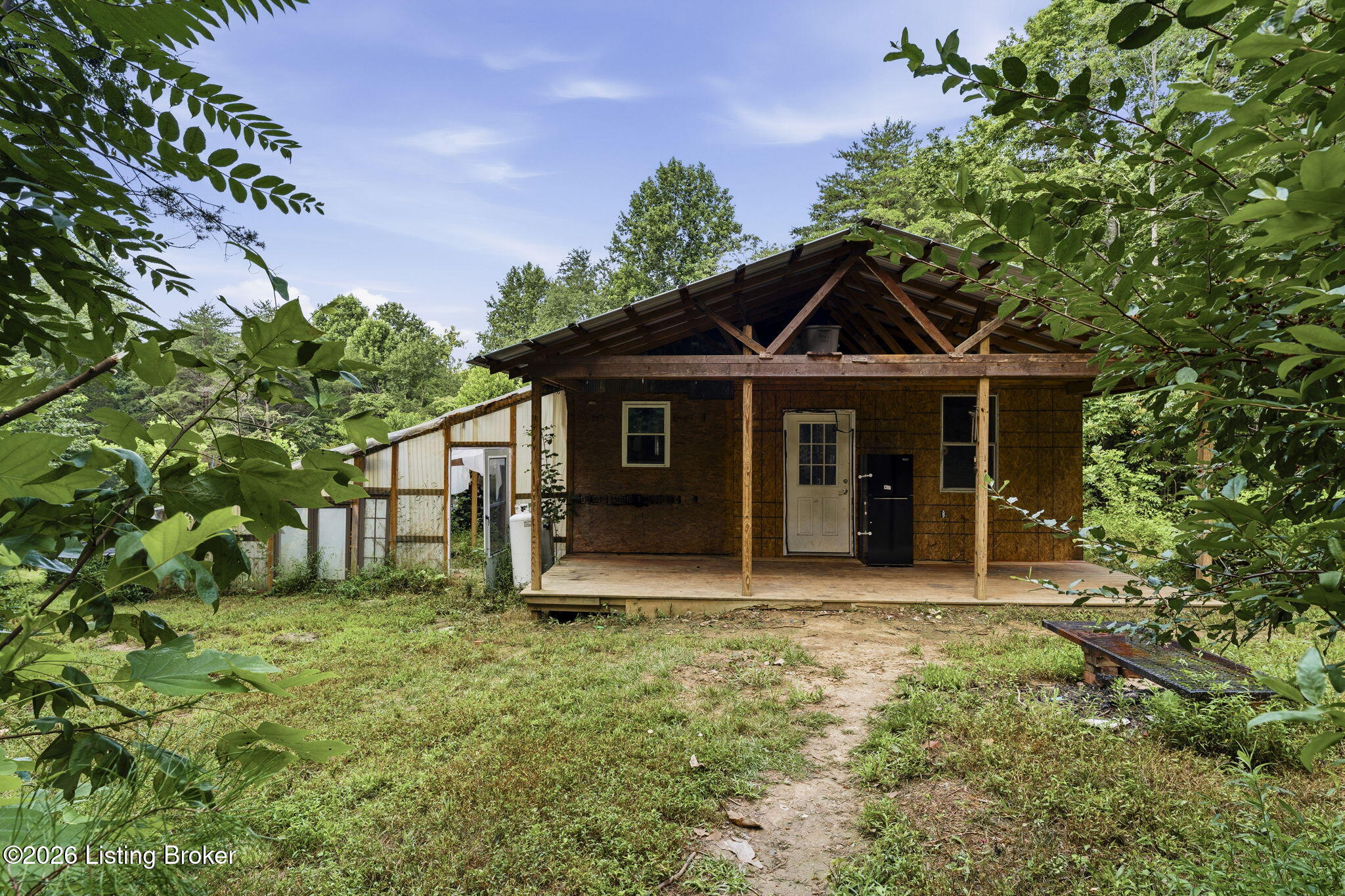 570 Spencer School Rd Property Photo 3