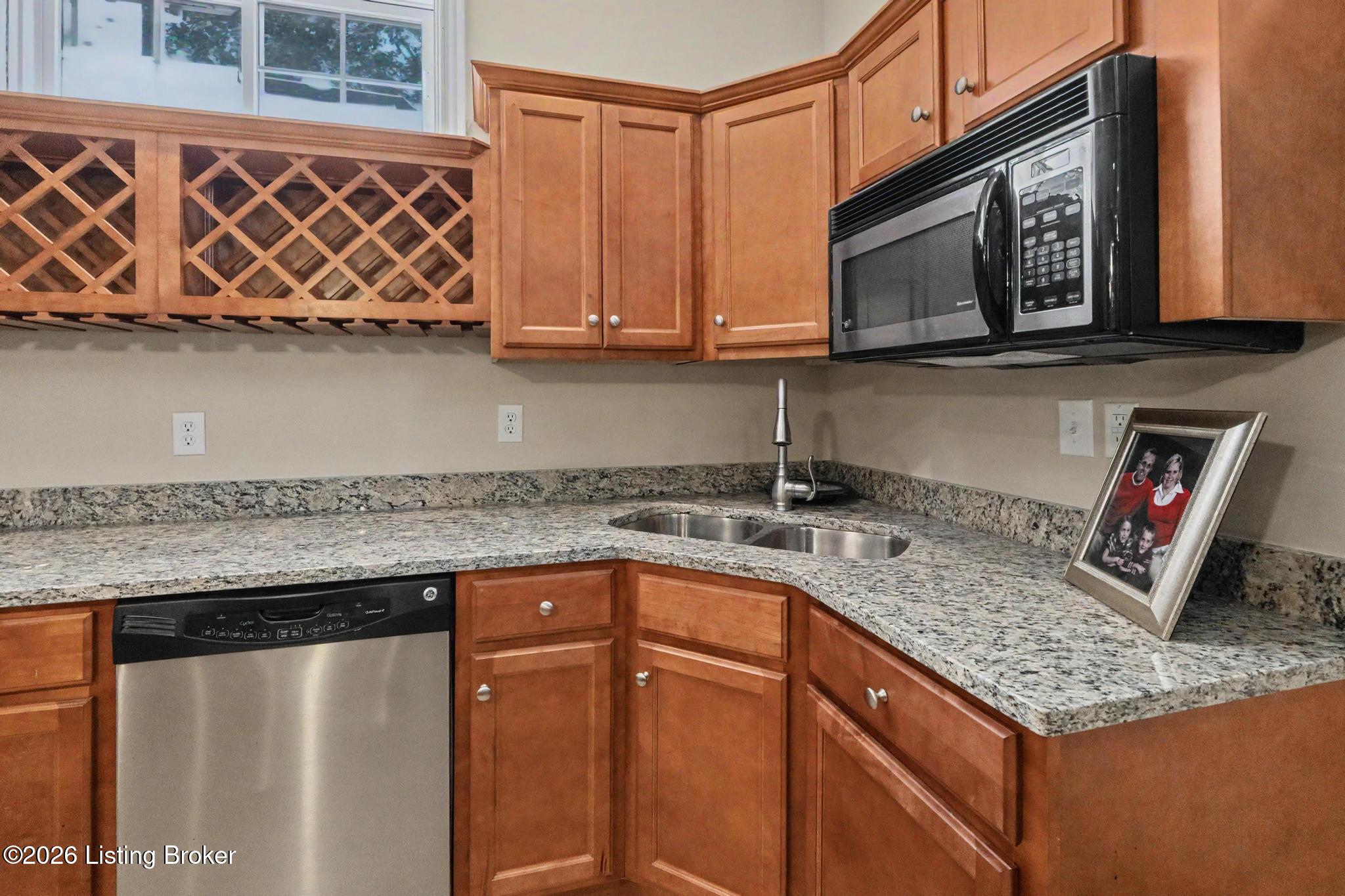6004 Waterfall Way Property Photo 48