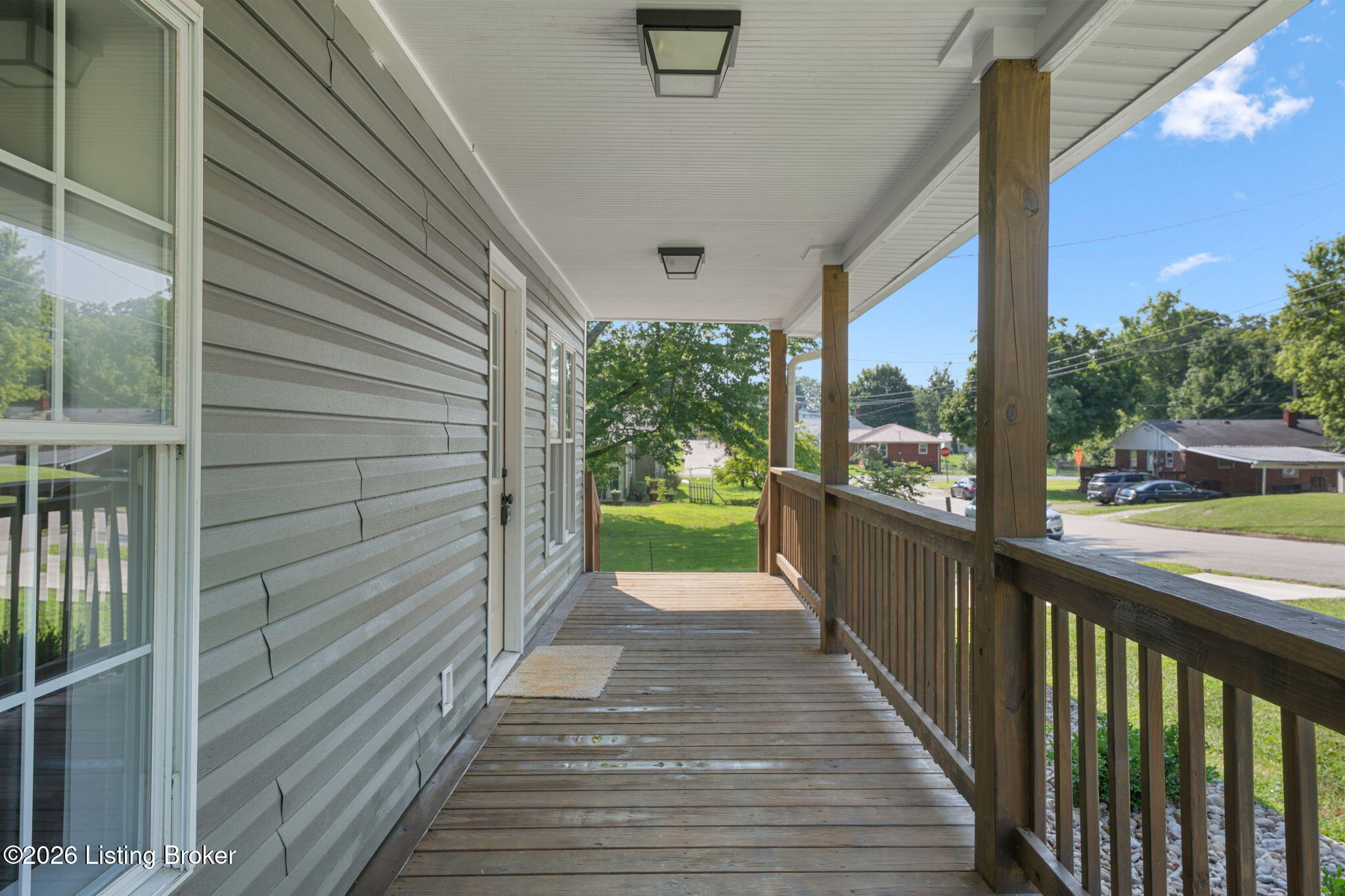 105 Brooks St Property Photo 3