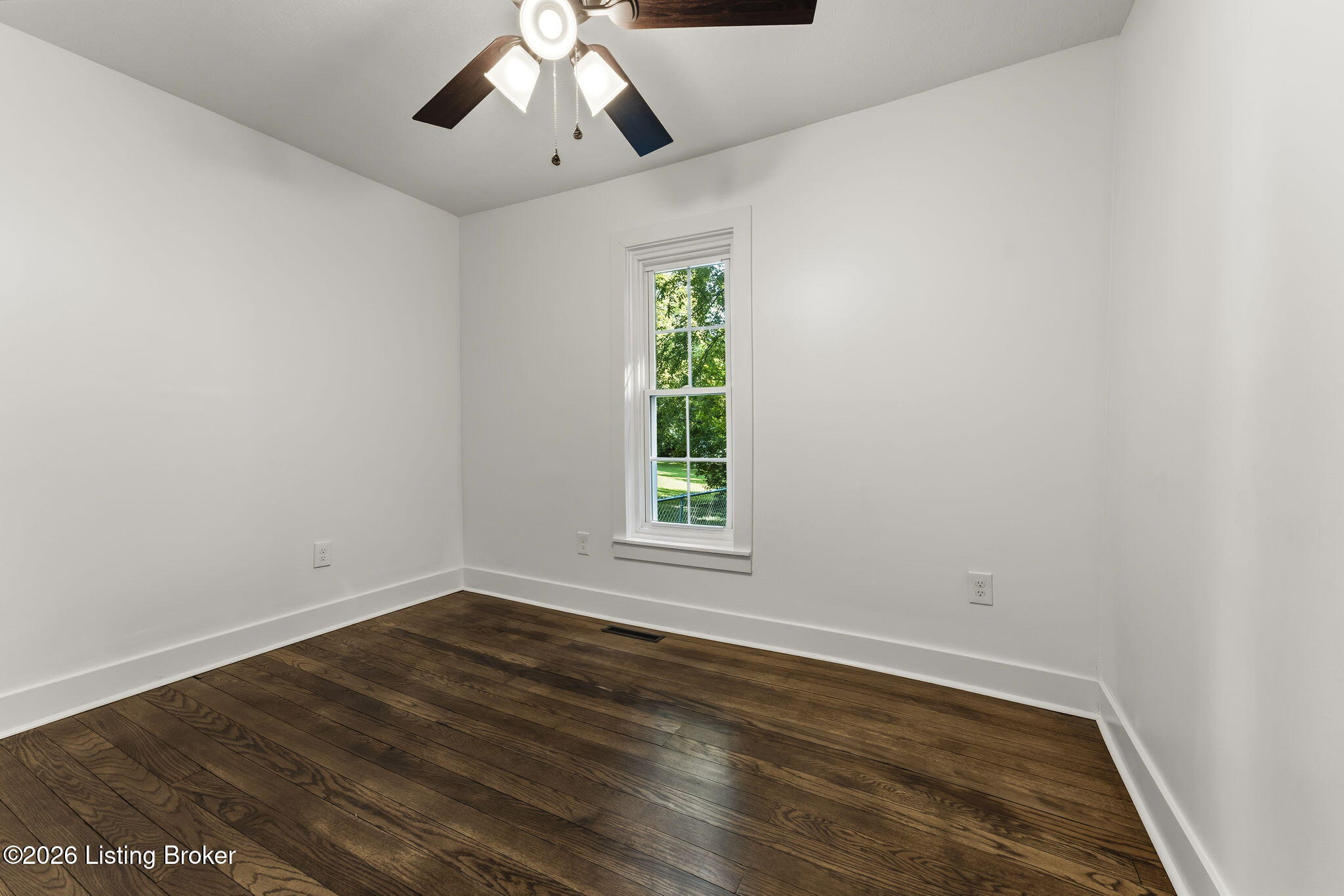 105 Brooks St Property Photo 15