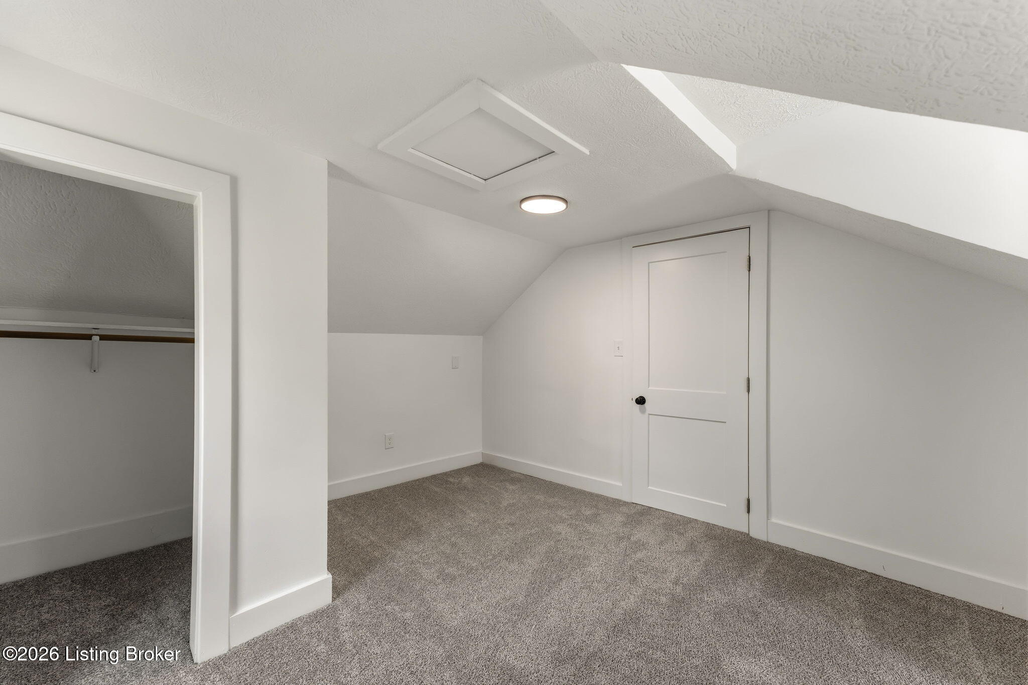 105 Brooks St Property Photo 21