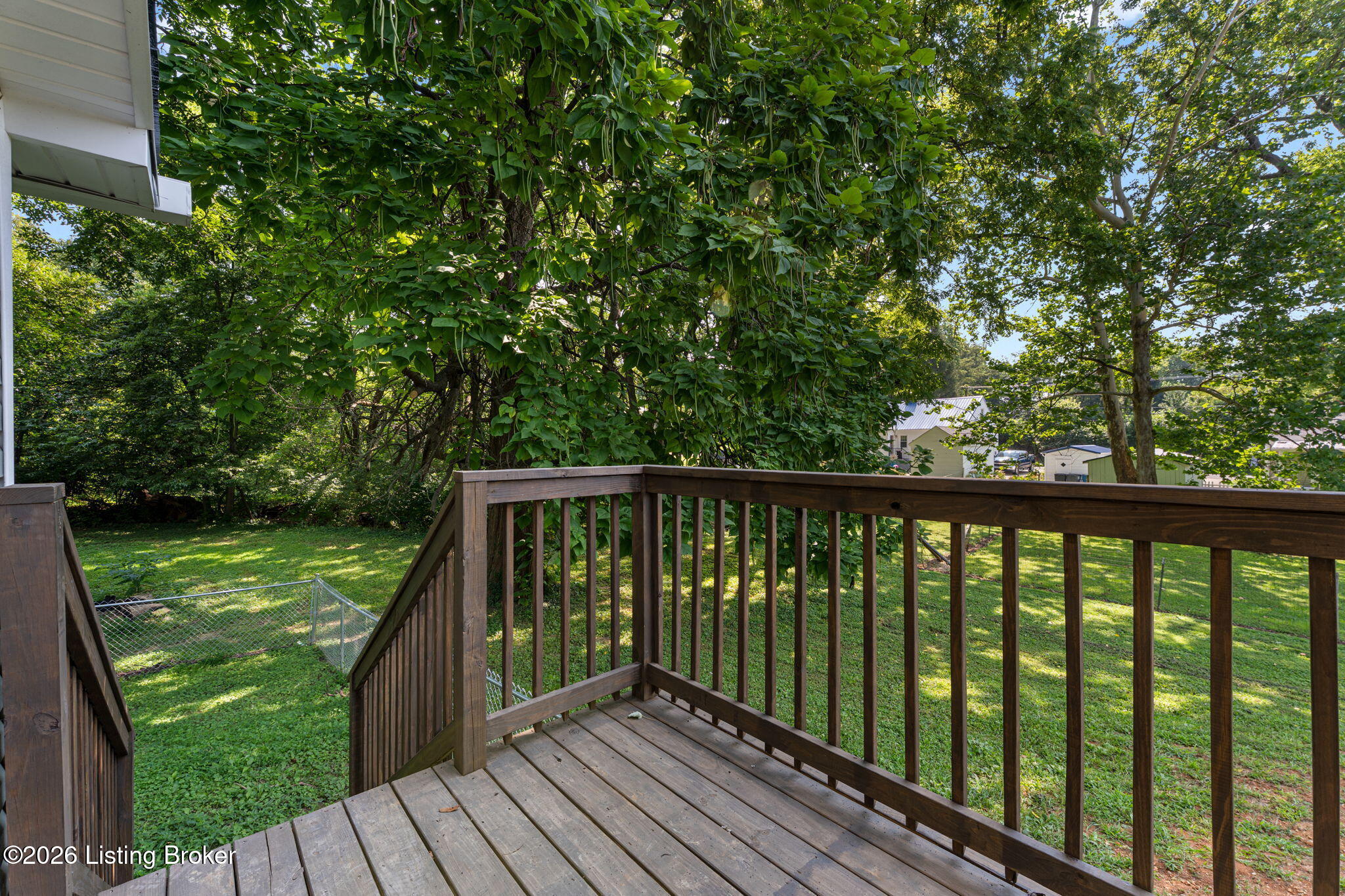 105 Brooks St Property Photo 26
