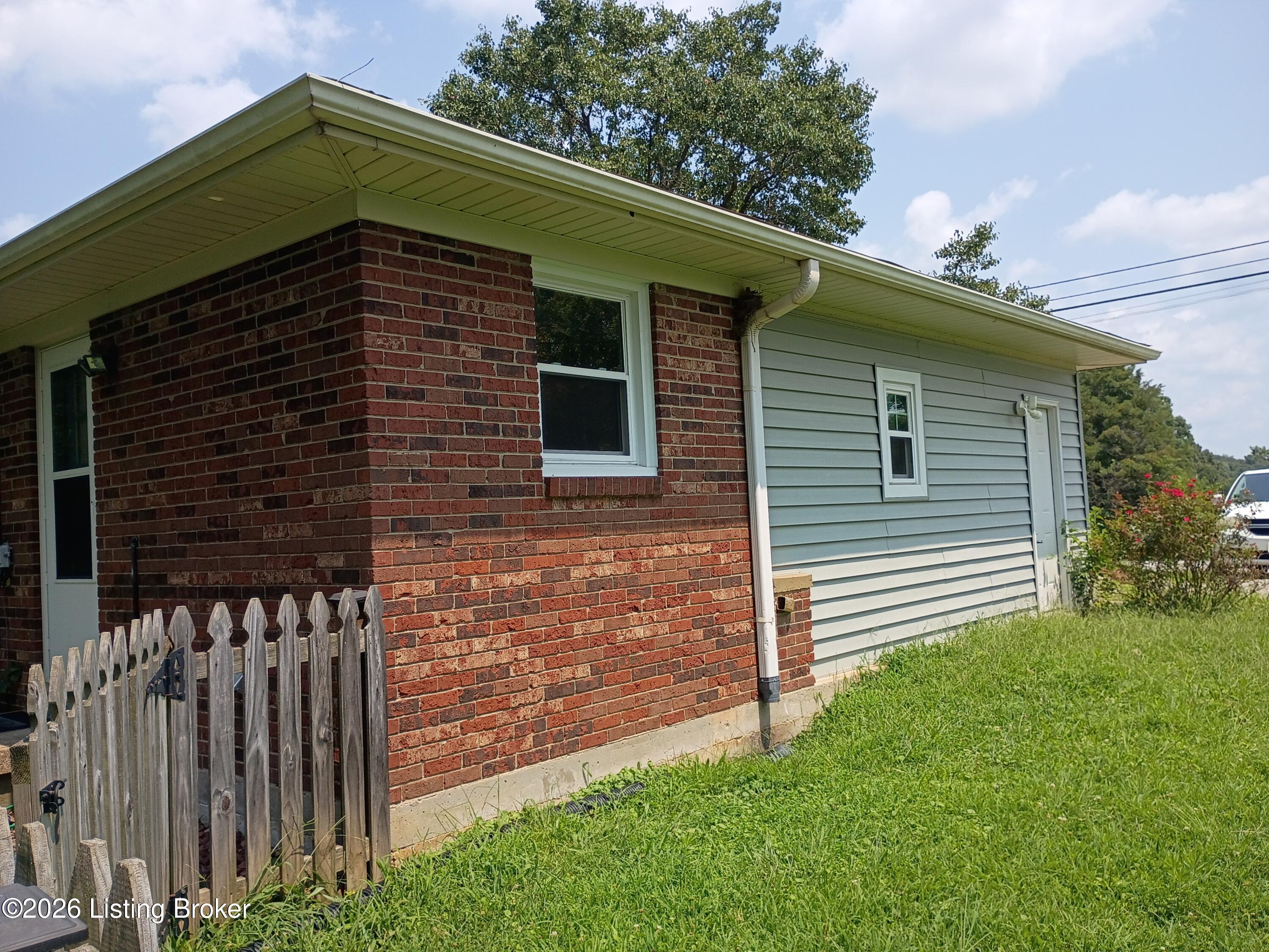845 Bleemel Ln Property Photo 23