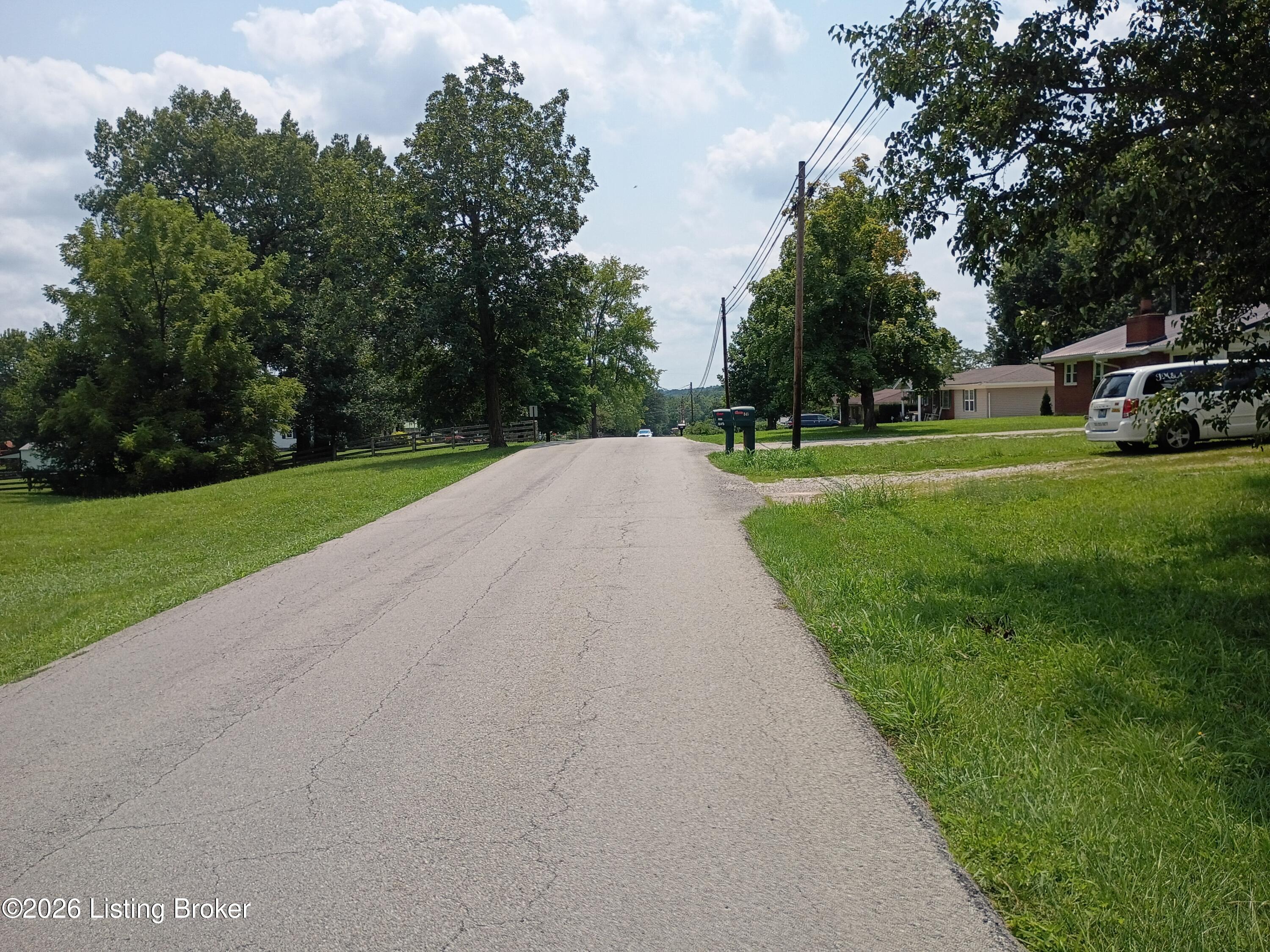 845 Bleemel Ln Property Photo 30