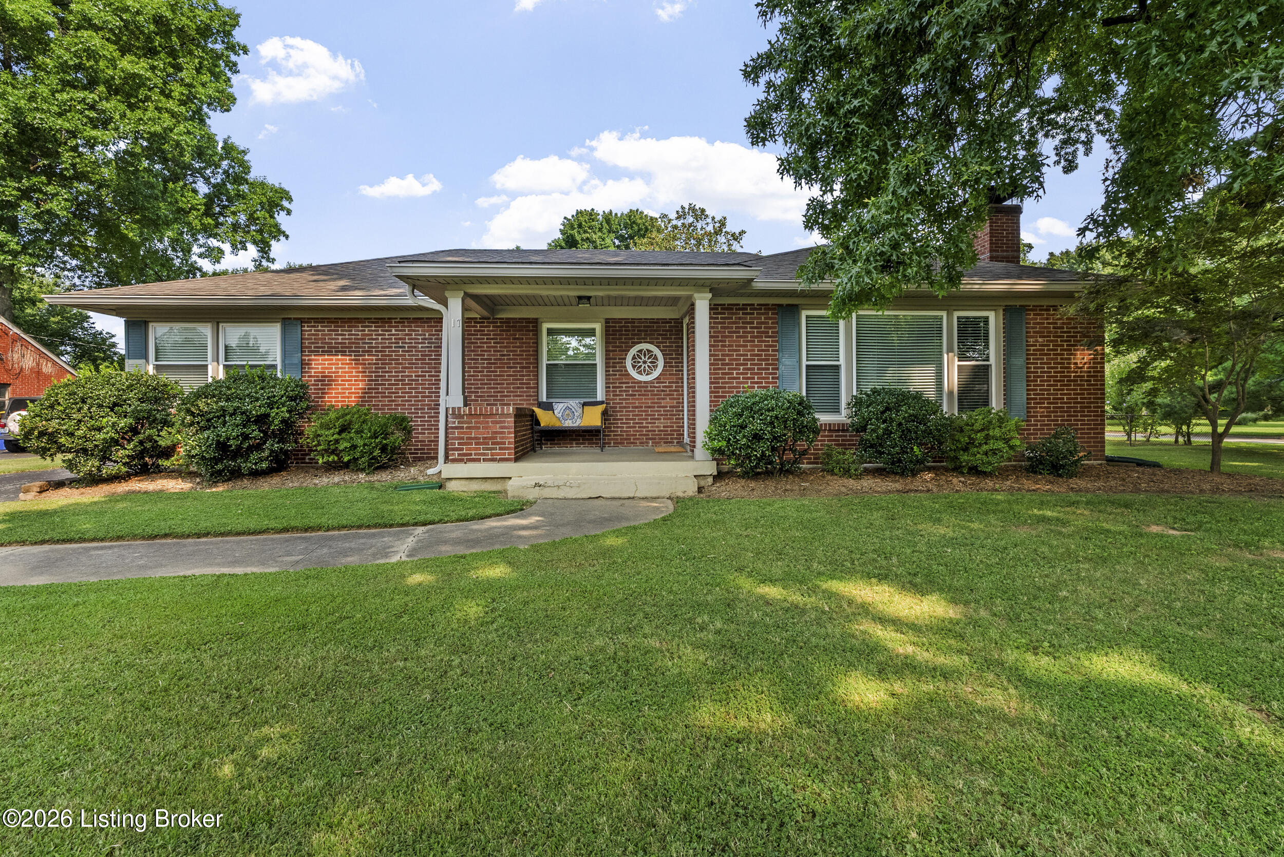 17 Narwood Dr Property Photo 1