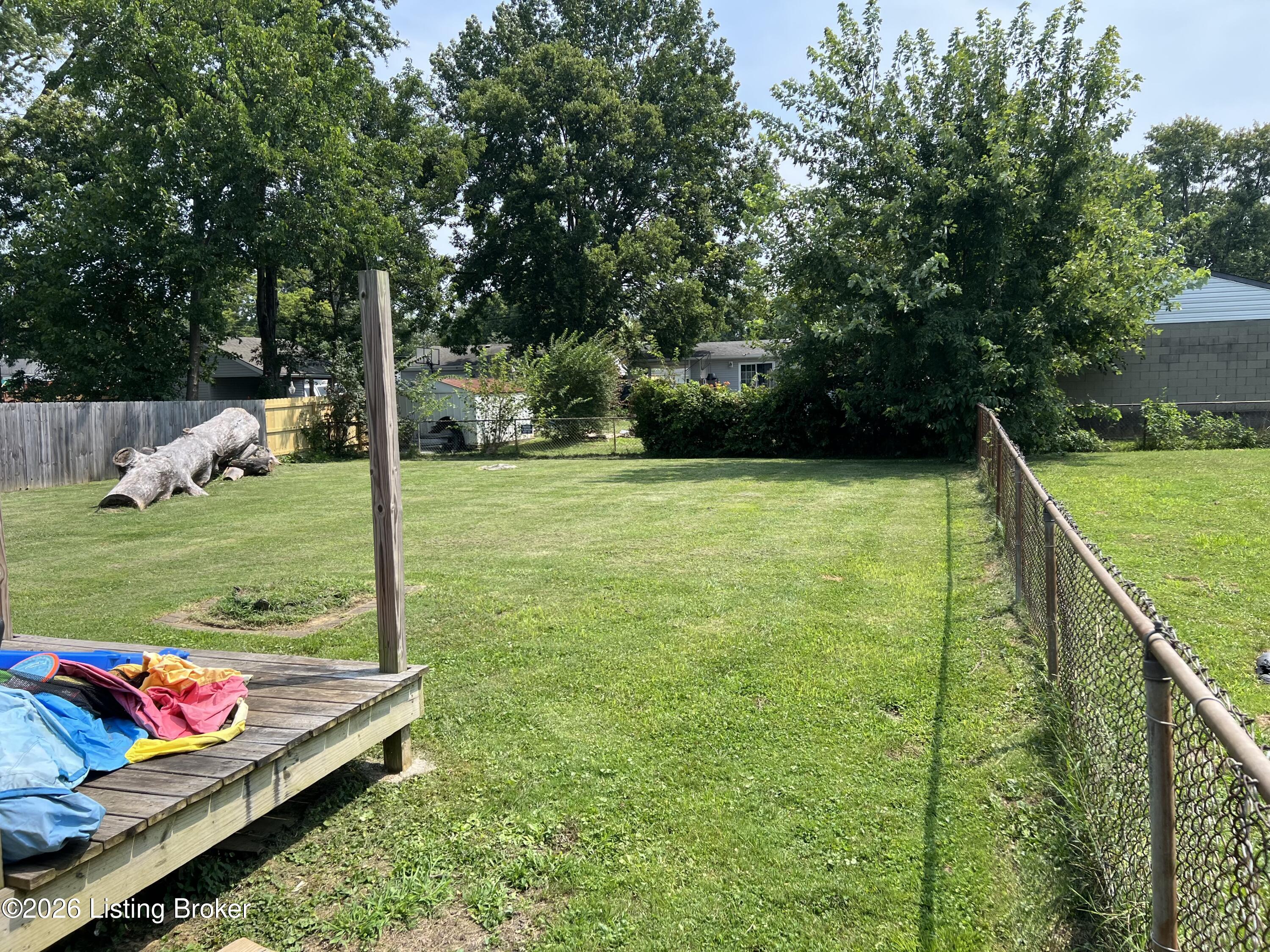 4115 Leo Ln Property Photo 5