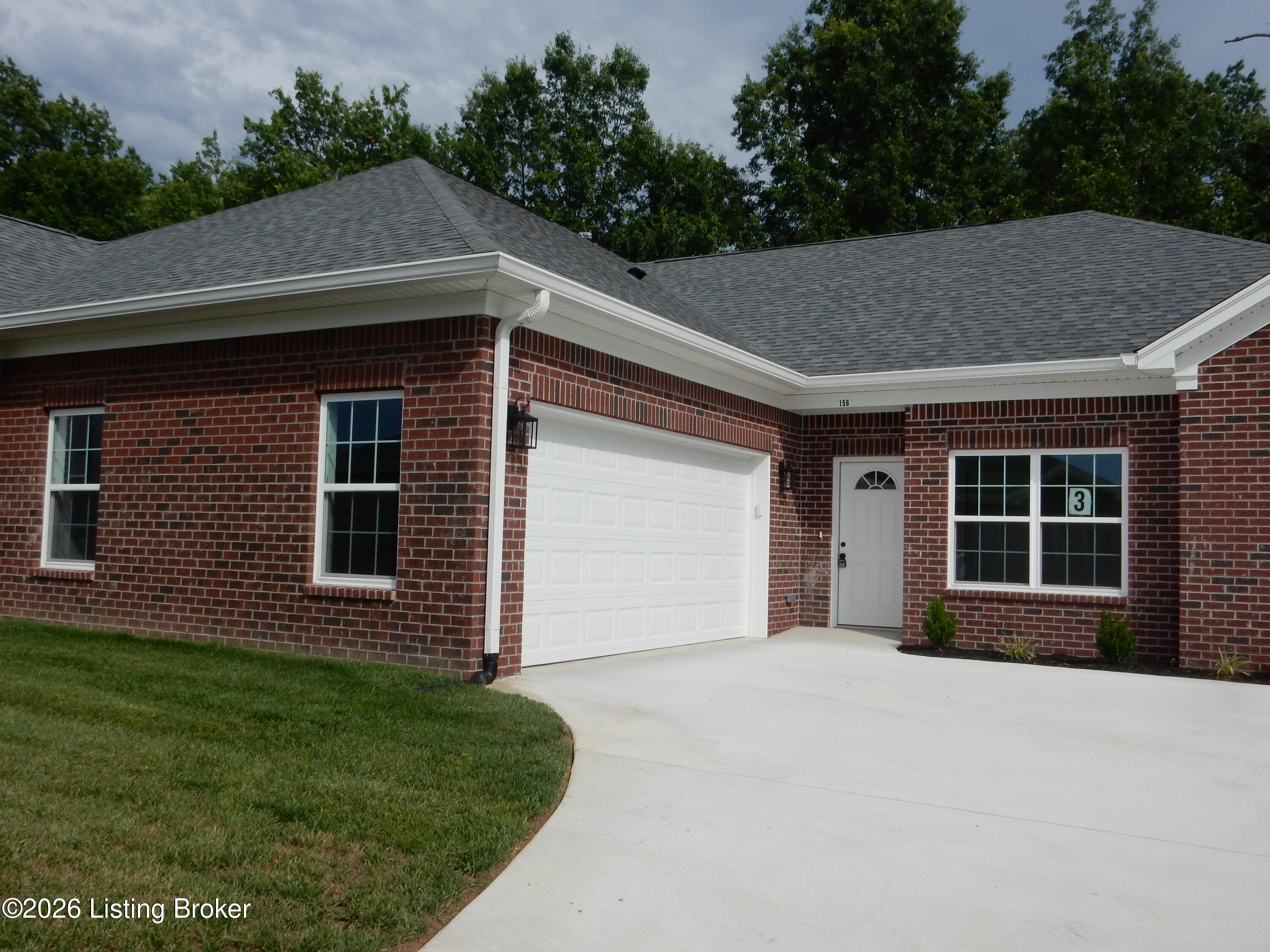 156 Bullitt Creek Dr Property Photo 2