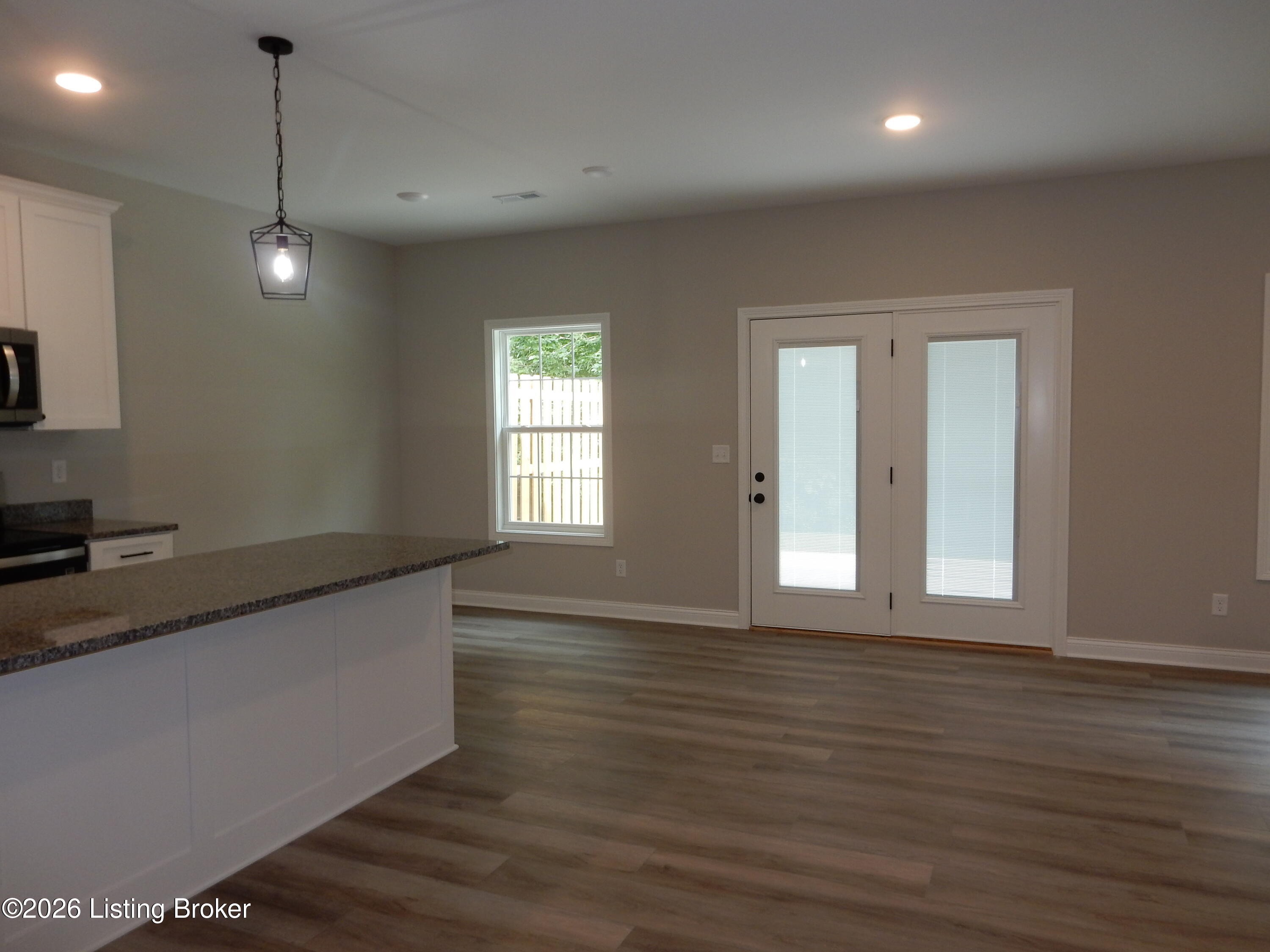156 Bullitt Creek Dr Property Photo 7