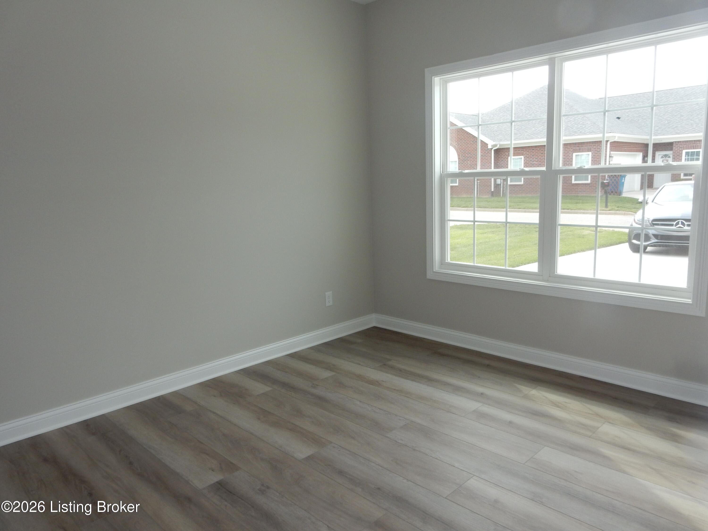 156 Bullitt Creek Dr Property Photo 18