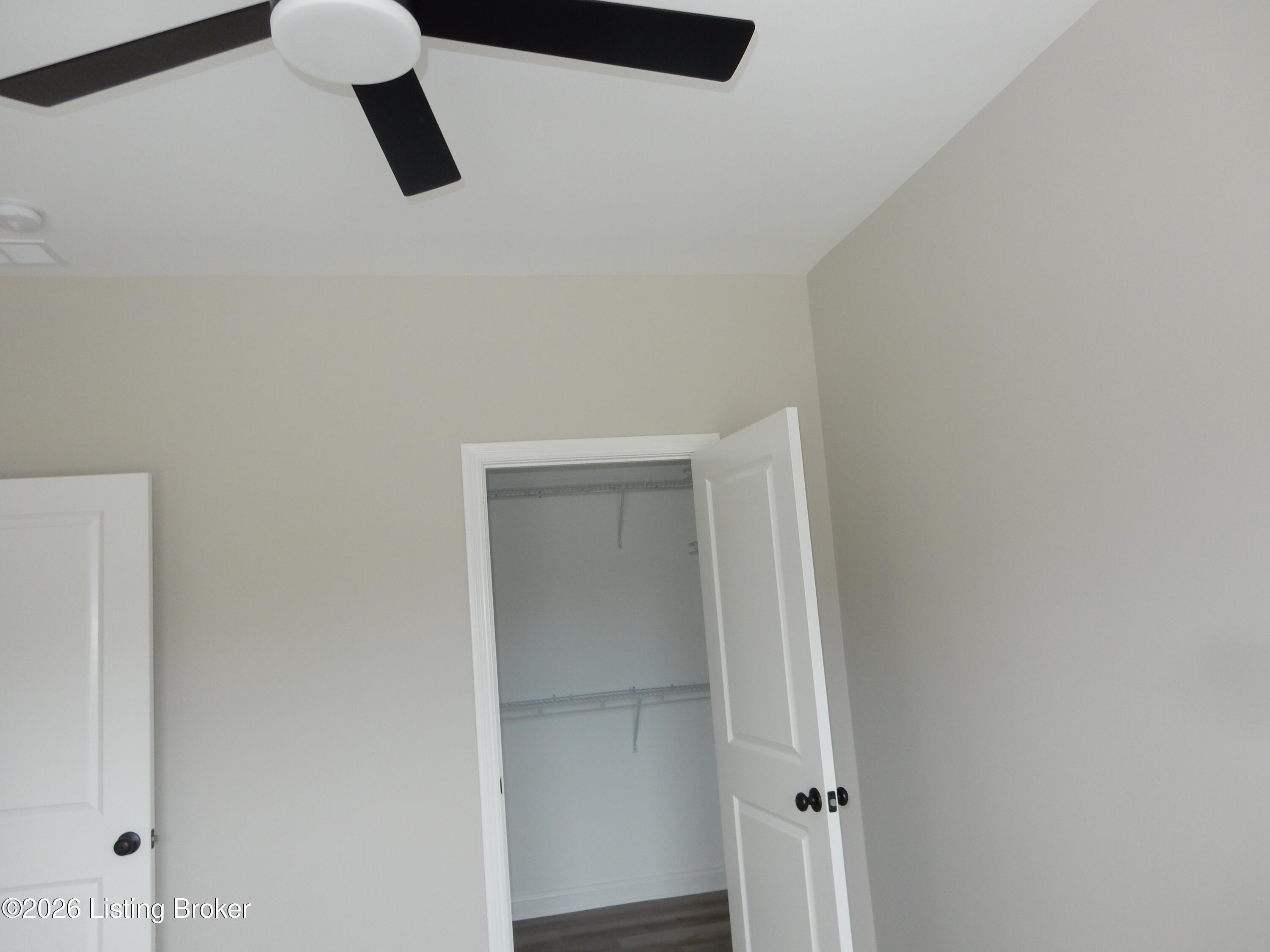156 Bullitt Creek Dr Property Photo 20