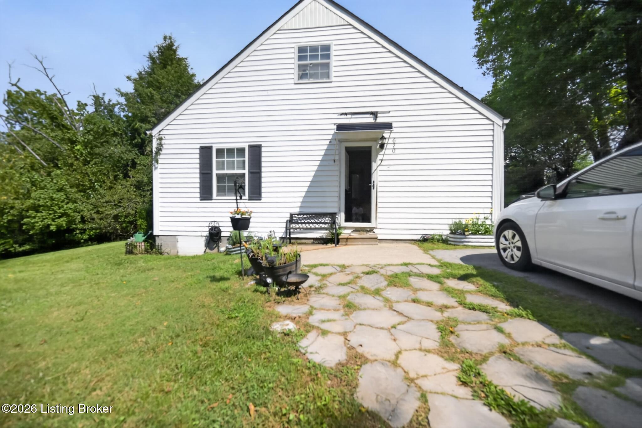620 Maynor St Property Photo 1