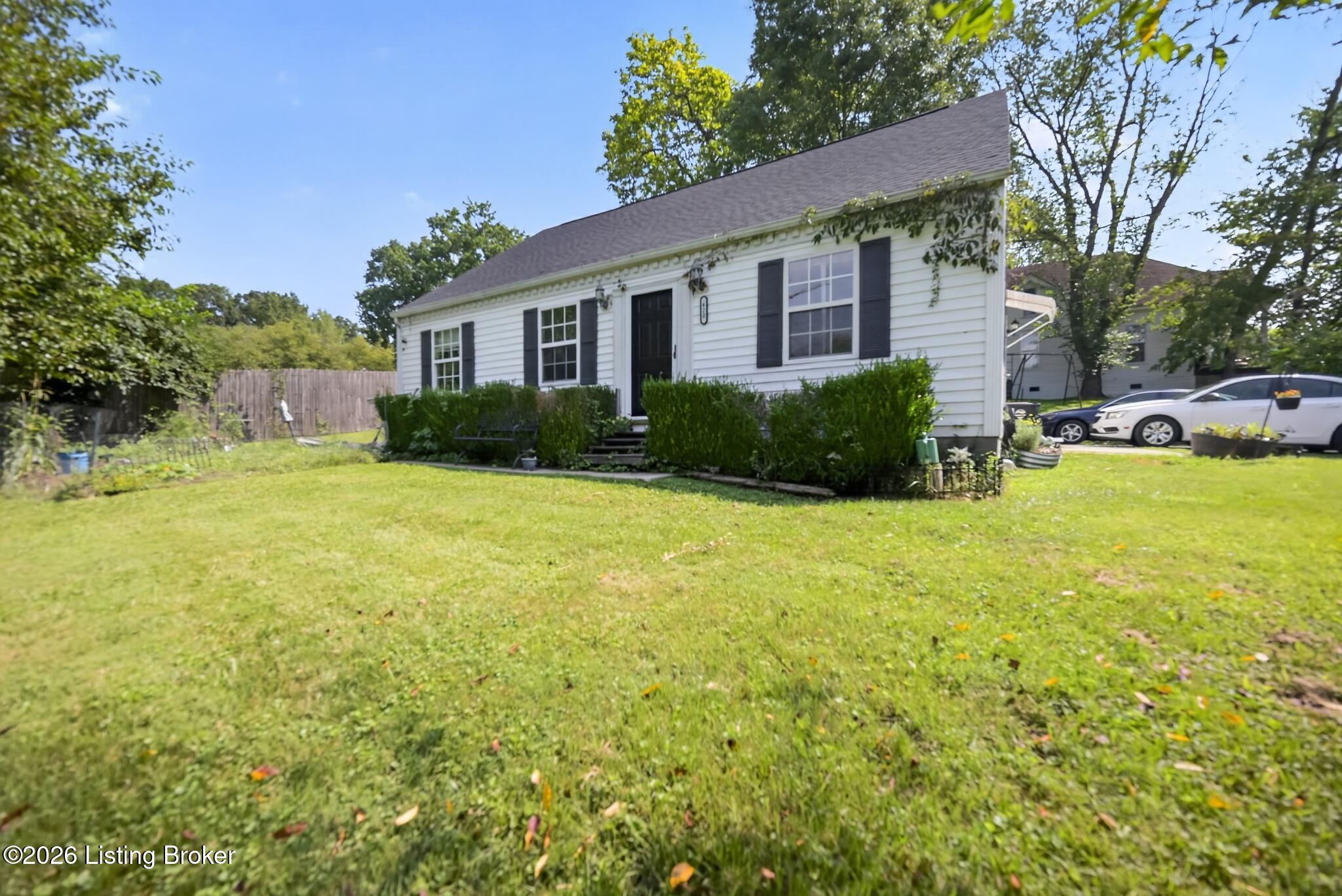620 Maynor St Property Photo 4